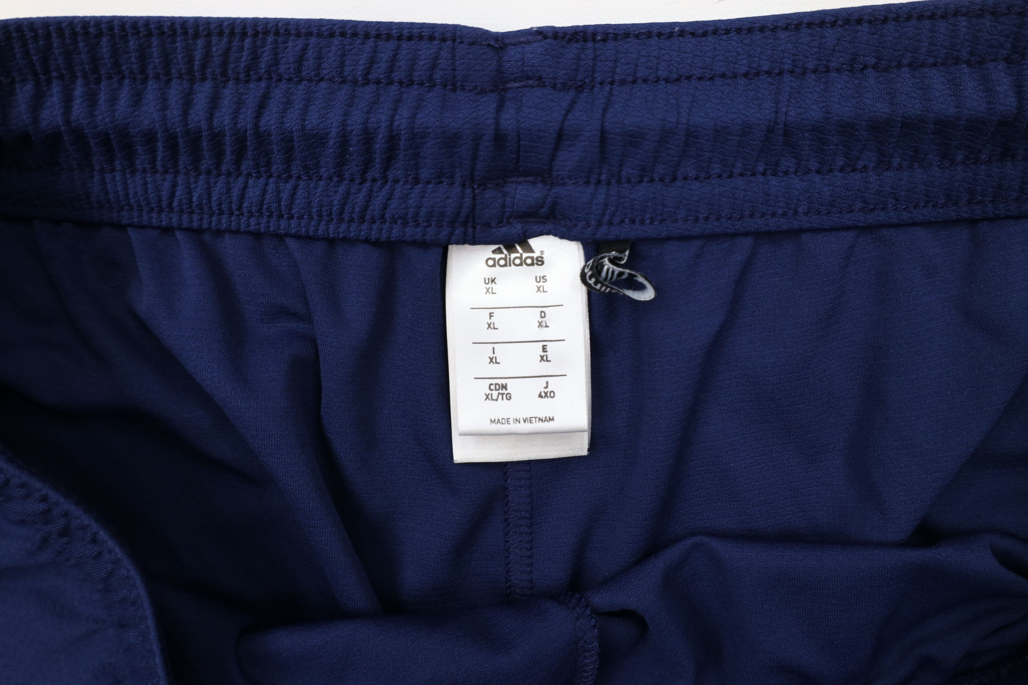 Adidas × Vintage Vintage Y2K Adidas Above Knee Running Jogging Soccer Shorts Size US 36 / EU 52 - 7 Thumbnail