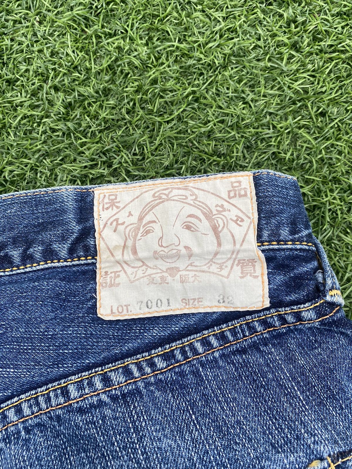 Evisu EVISU WHITE SEAGULL W RED SELVEDGE SHORT DENIM JEANS Size US 31 - 4 Thumbnail
