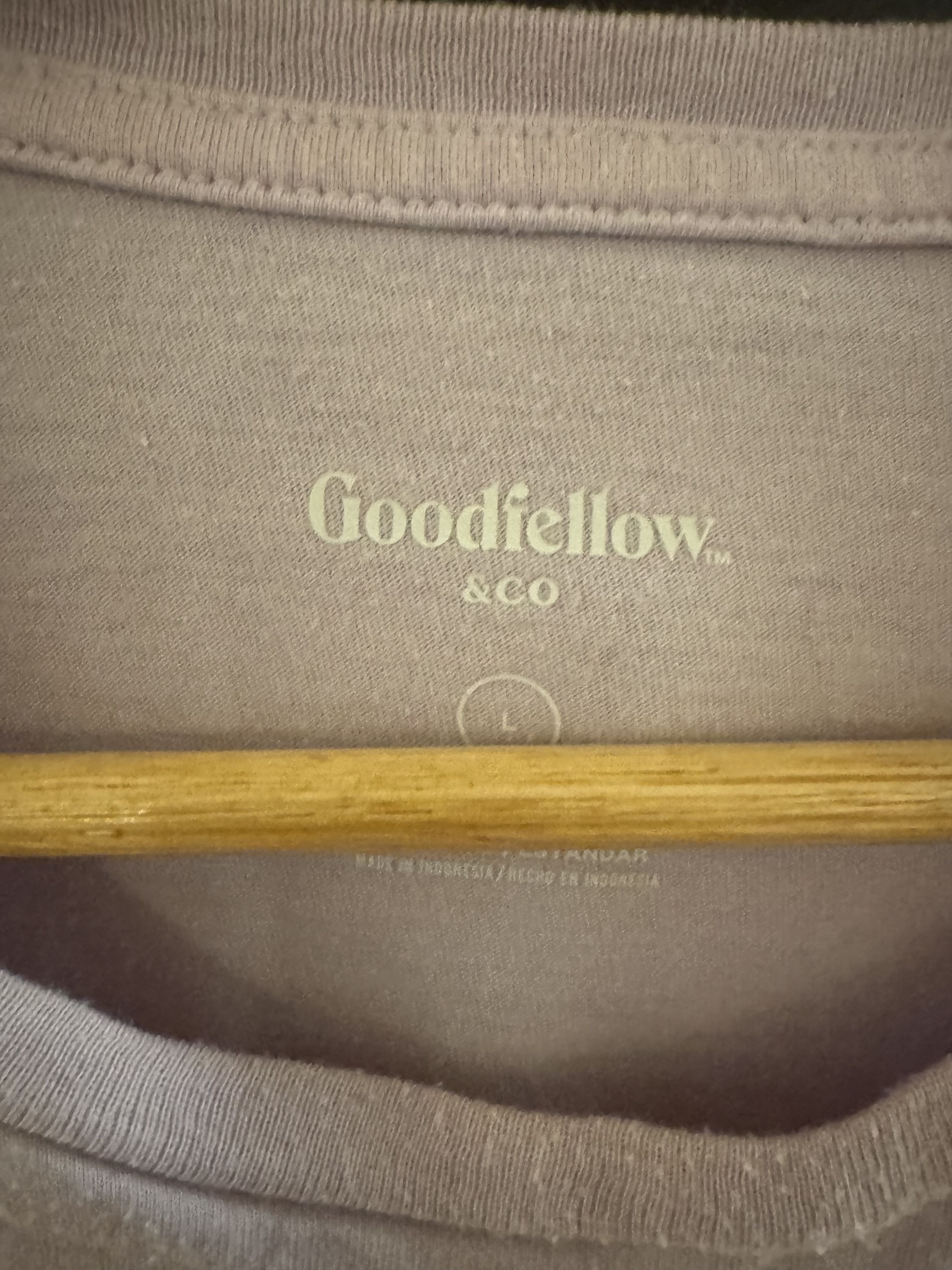 Other Goodfellow (Target) Lavender T-Shirt. US L Size US L / EU 52-54 / 3 - 2 Thumbnail