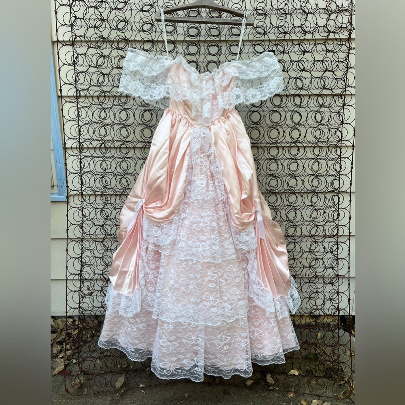 Vintage 80s ZumZum Peach Ruffle Lace Pickups Miss Bo Peep Gown 5/6 Size XS / US 0-2 / IT 36-38 - 1 Thumbnail
