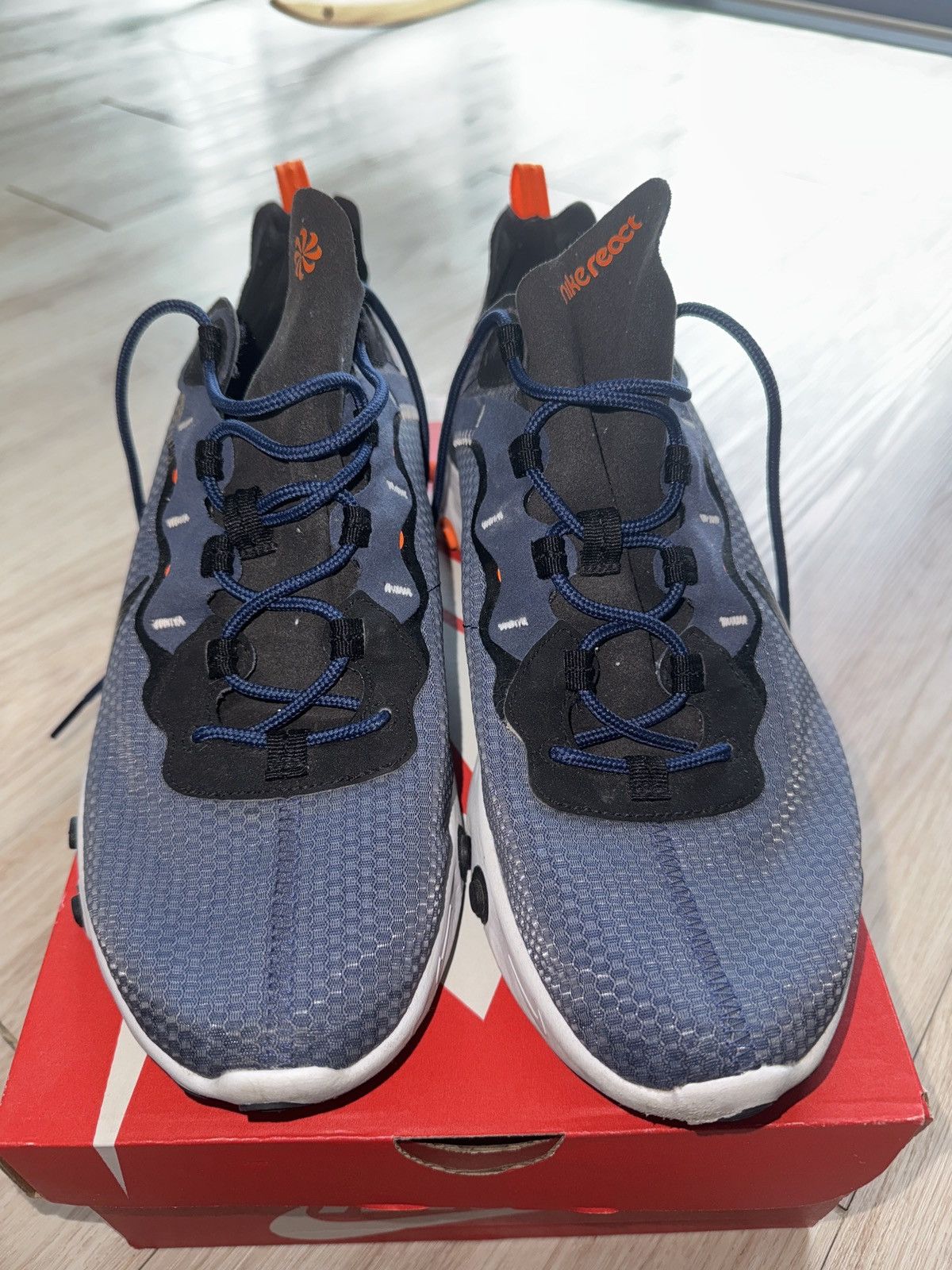 Nike Nike React Element 55 trainers Size US 11.5 / EU 44-45 - 2 Thumbnail