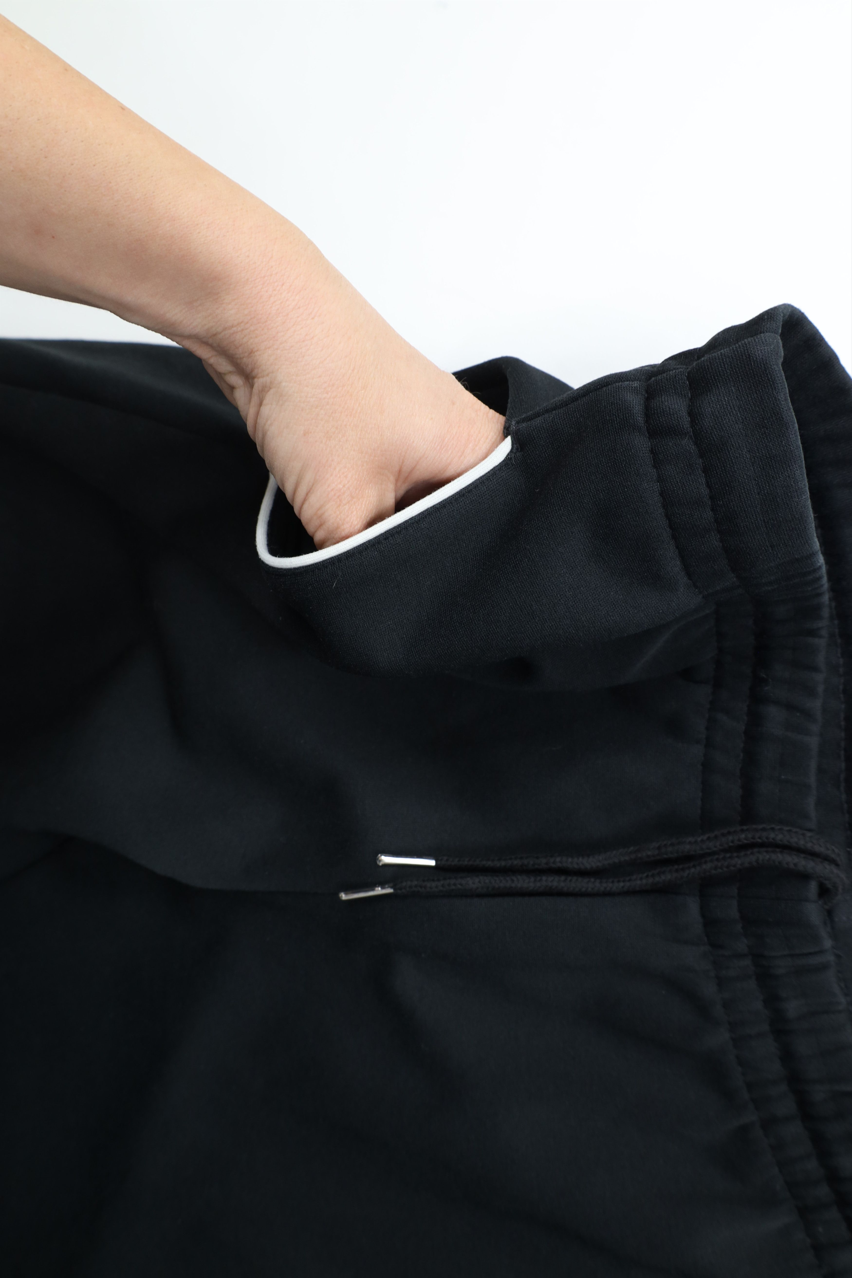 Adidas × Vintage Vintage 90s Adidas Tapered Leg Warm Up Soccer Pants Black Size US 32 / EU 48 - 9 Thumbnail