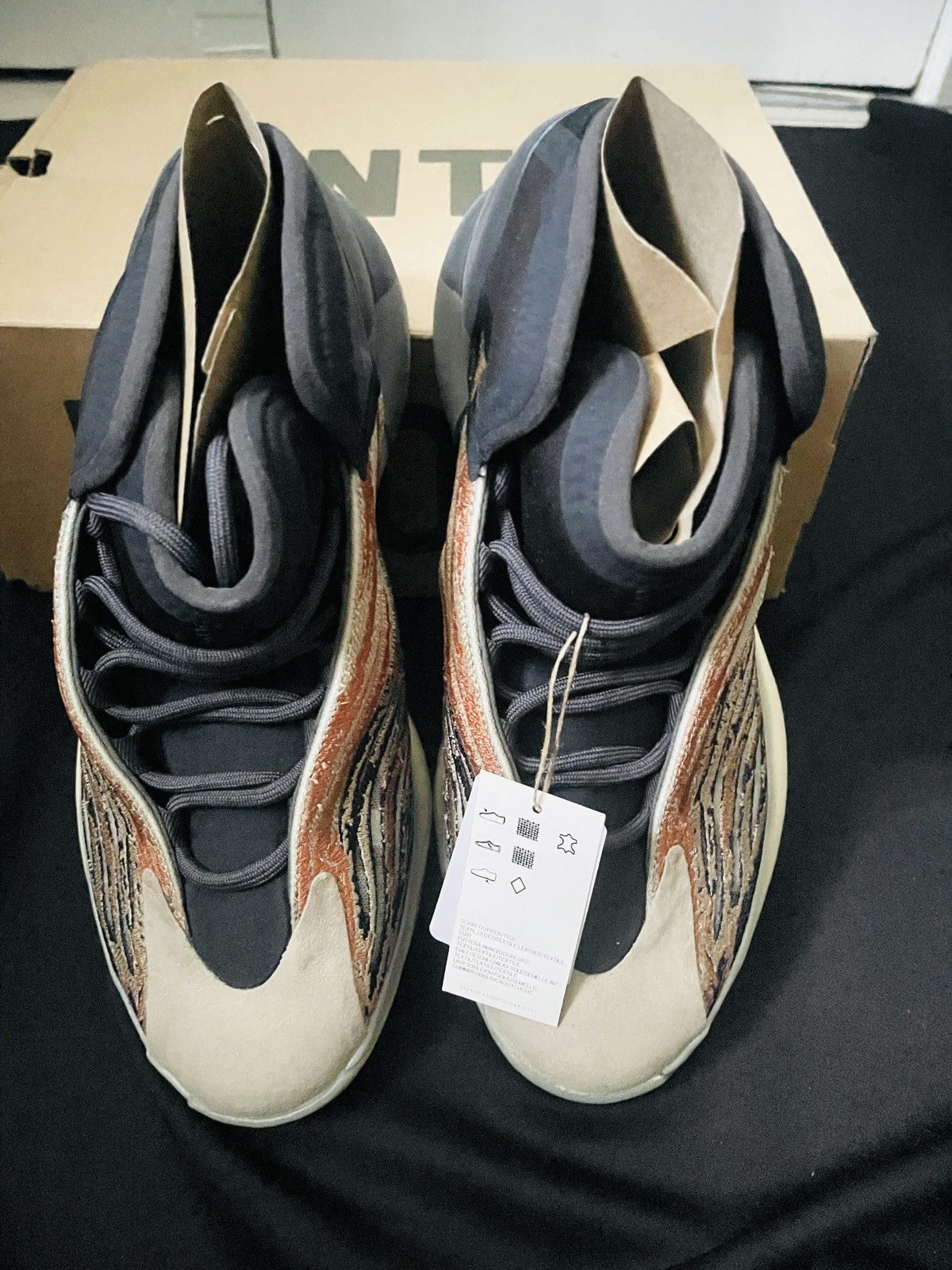 Nike adidas Yeezy QNTM Flash Orange Size US 12 / EU 45 - 3 Thumbnail