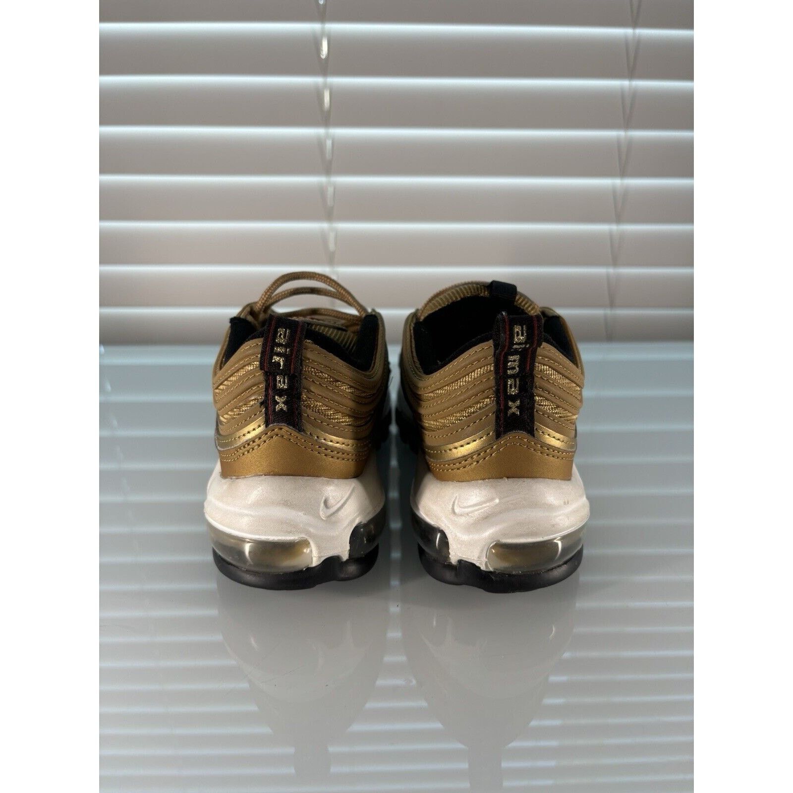 Nike New- Nike WMNS 2018 Air Max 97 METALLIC GOLD (Size: 5 Wmns) Size US 5 / IT 35 - 4 Thumbnail