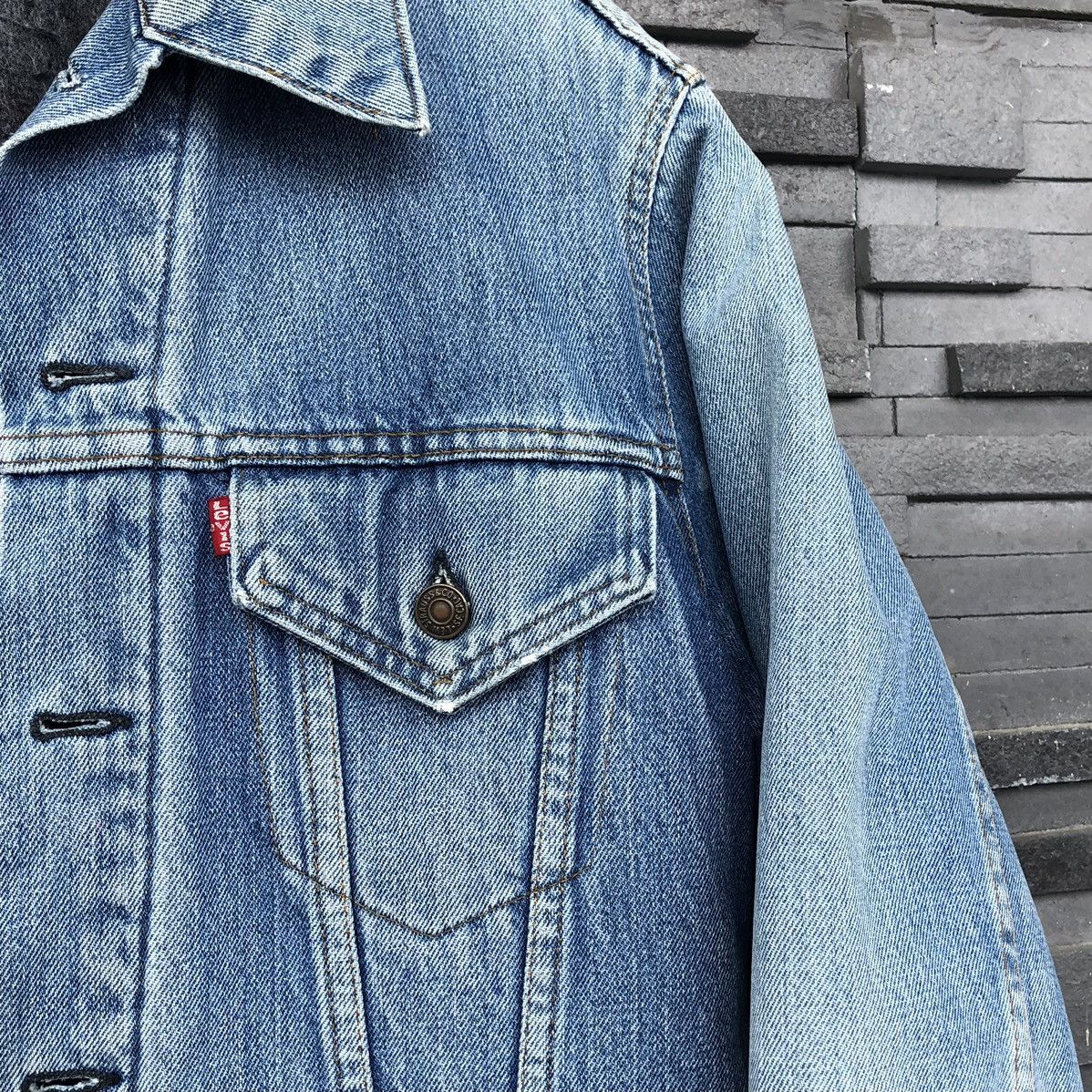Levi's Vintage Clothing Vintage 70s Levis Blanket Thrashed Faded Trucker Jacket Size US M / EU 48-50 / 2 - 3 Thumbnail