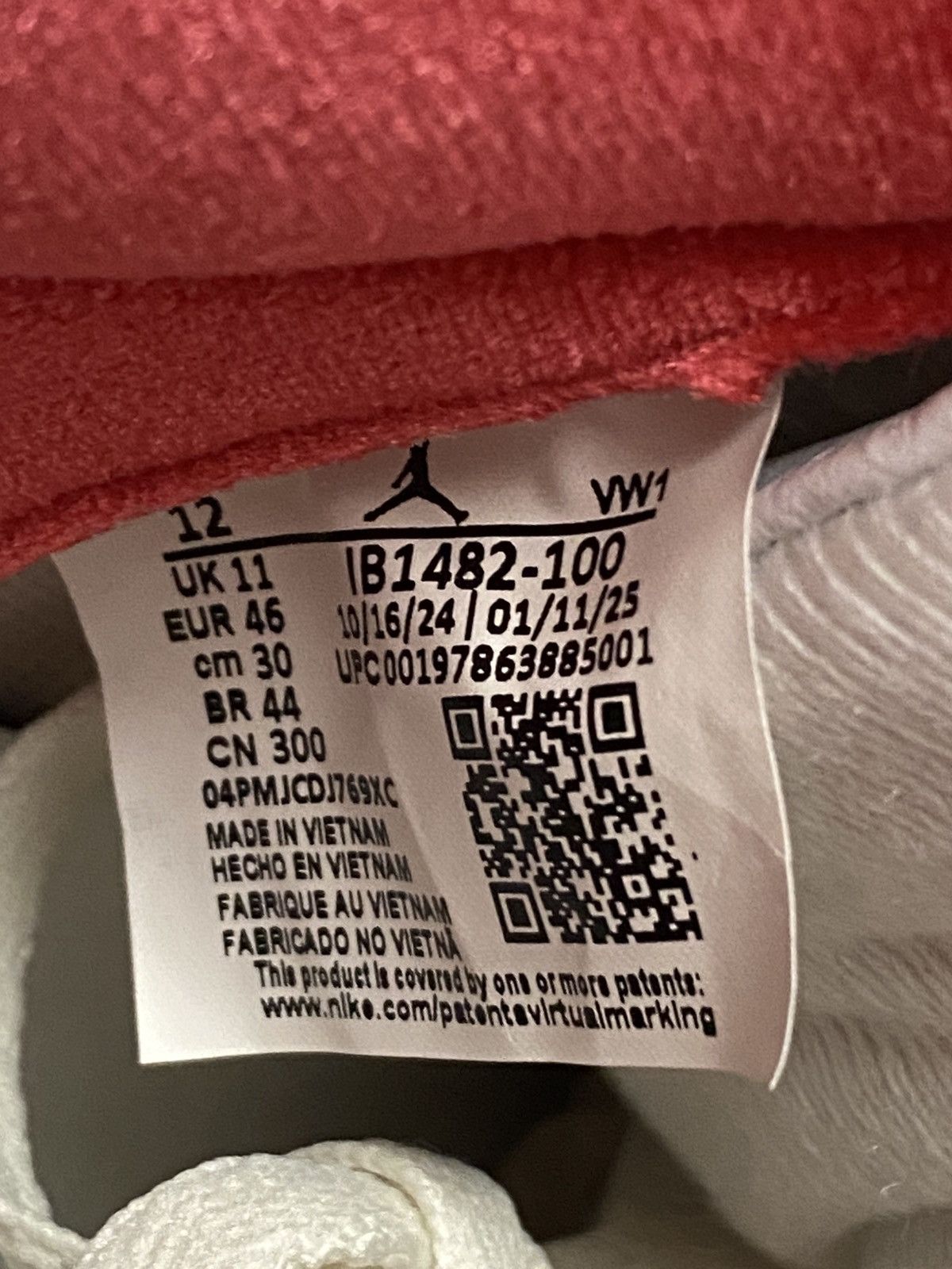 Jordan Brand × Nike Size 12 - Jordan 3 Retro Seoul 2.0 Cream Red Blue Men’s Size US 12 / EU 45 - 9 Thumbnail
