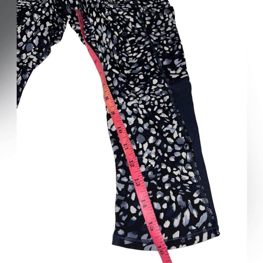 Designer Athleta l Spotty Up For Anything Crop Leggings XS Size 26" / US 2 / IT 38 - 6 Thumbnail
