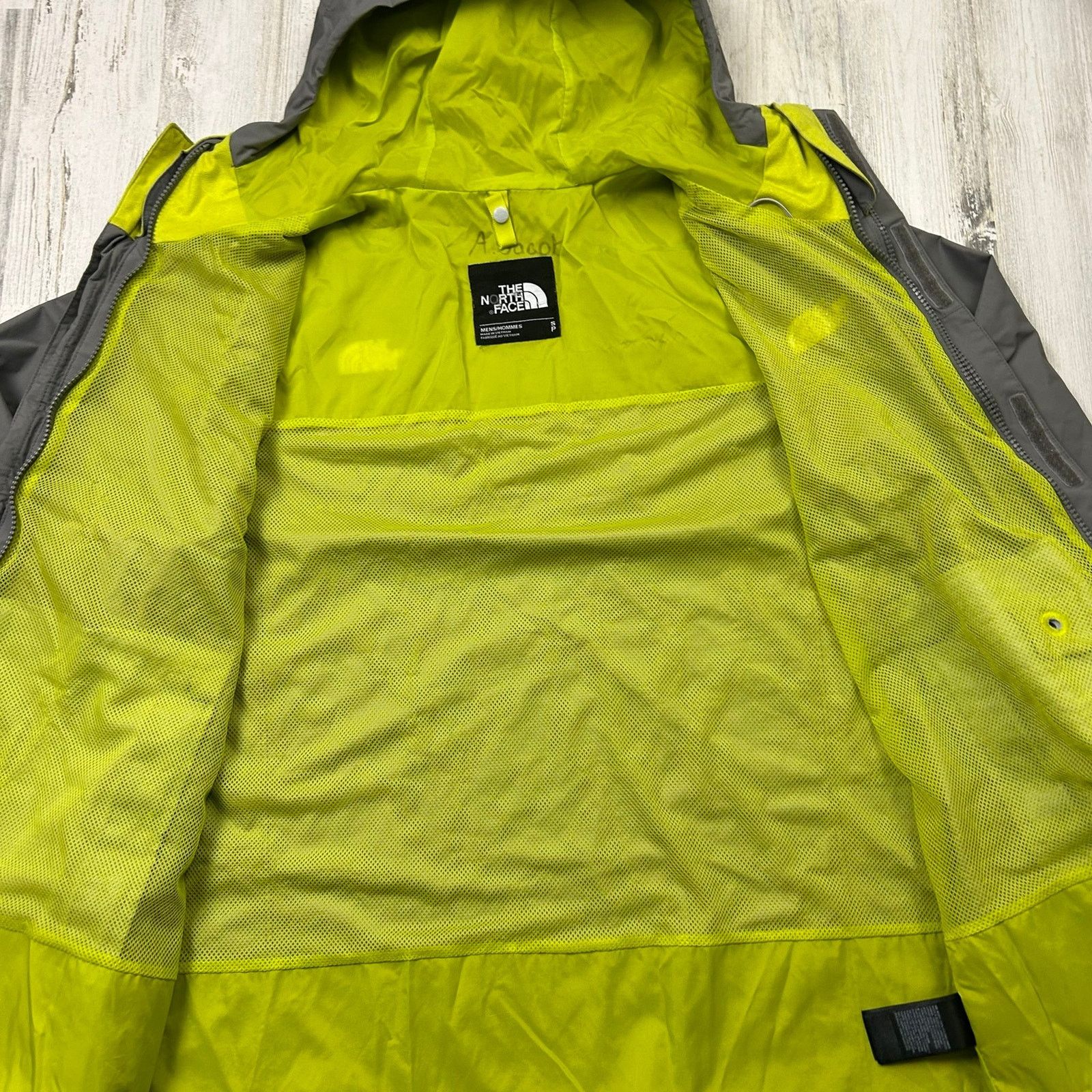 The North Face The North Face DryVent Grey Windbreaker Jacket Size US S / EU 44-46 / 1 - 3 Thumbnail