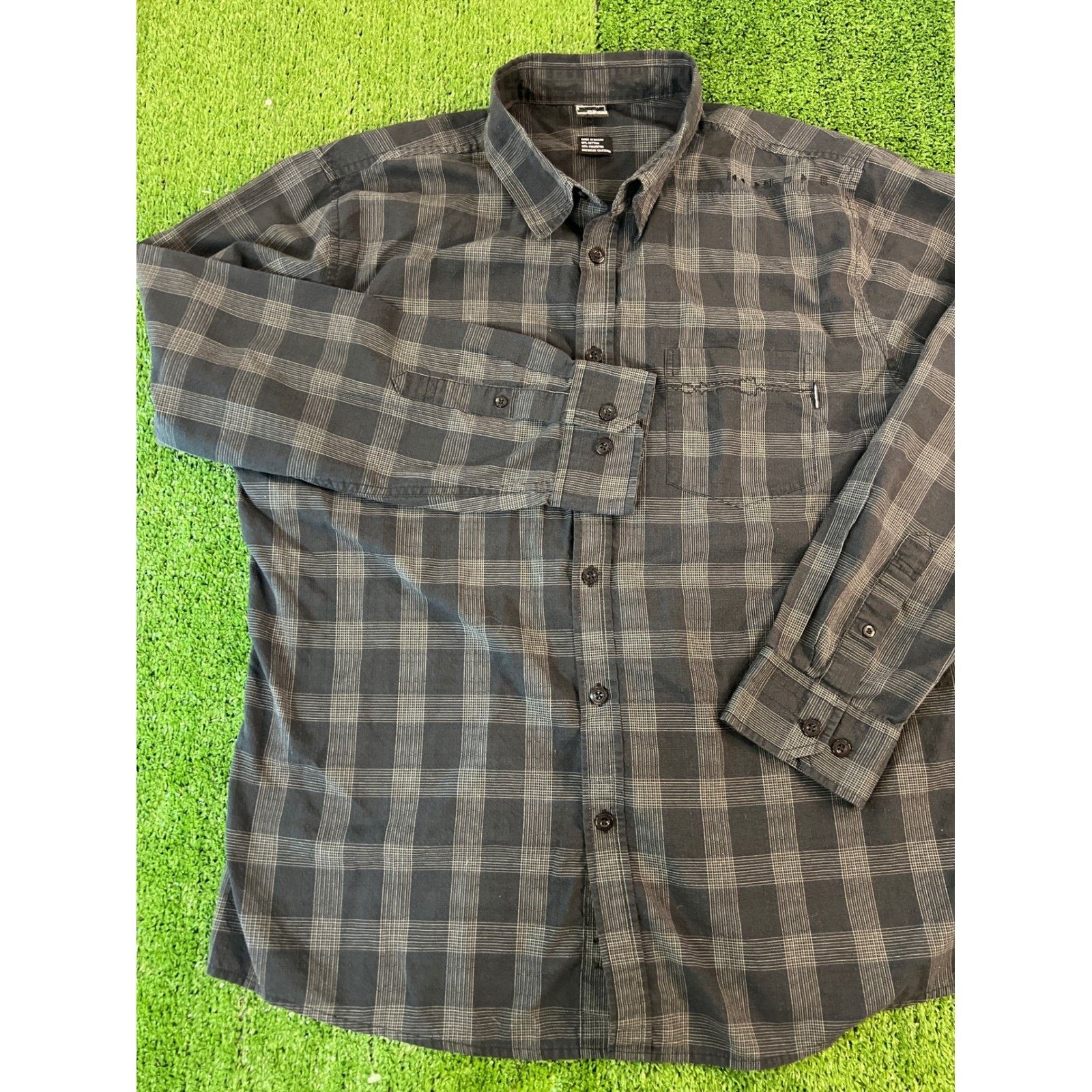 Oakley Oakley Mens Long Sleeve Plaid Button Down Shirt XL Size US XL / EU 56 / 4 - 1 Thumbnail
