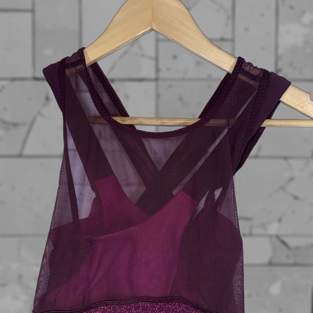 Lululemon Lululemon Womens Athletic Purple Top Tank Size 8 Activewear Women's Shirt Purple 8 Ladies Athletic Fit Size M / US 6-8 / IT 42-44 - 1 Thumbnail
