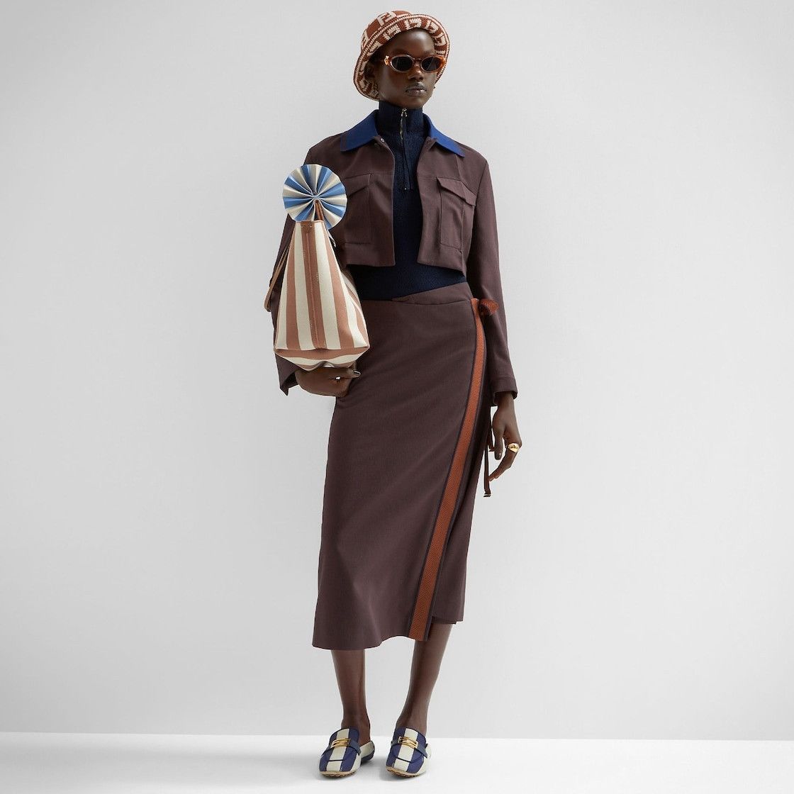 Fendi o1y0925 Jacket in Chocolate Brown Size S / US 4 / IT 40 - 4 Thumbnail