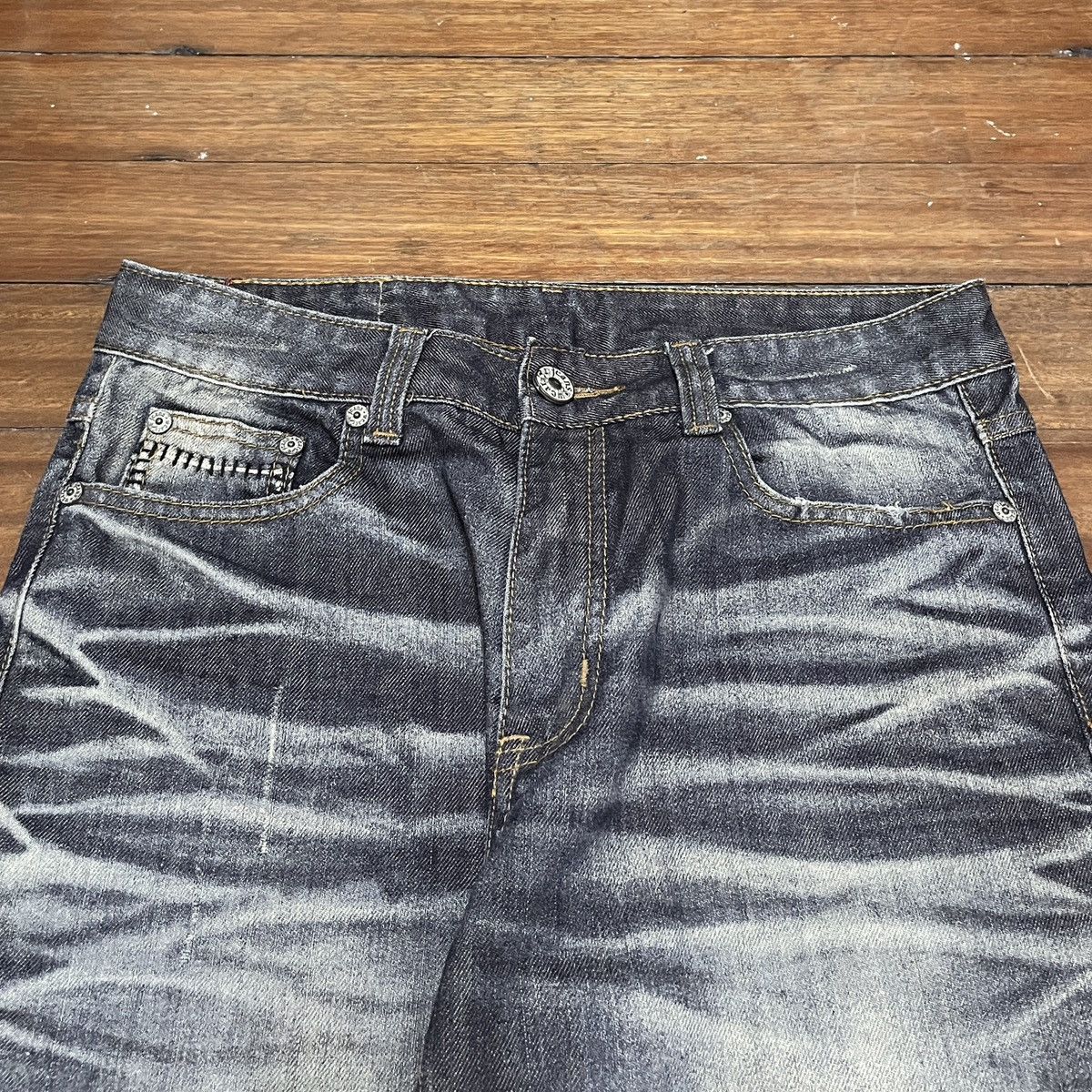 Le Grande Bleu (L.G.B.) Rare Design Vintage Brand Phenomena Distressed Jeans 2000s Size US 32 / EU 48 - 3 Thumbnail