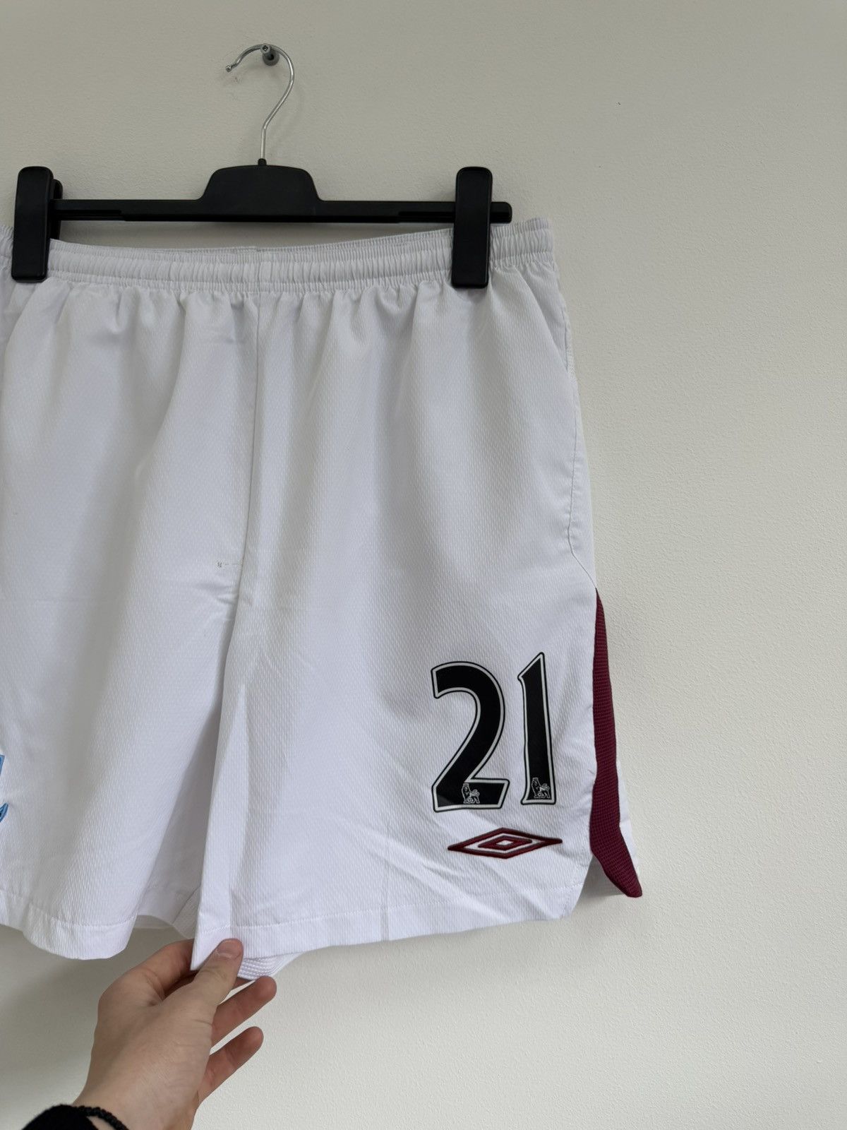 Umbro Umbro Weatham United Shorts Football Jersey Vintage Size US 36 / EU 52 - 5 Thumbnail