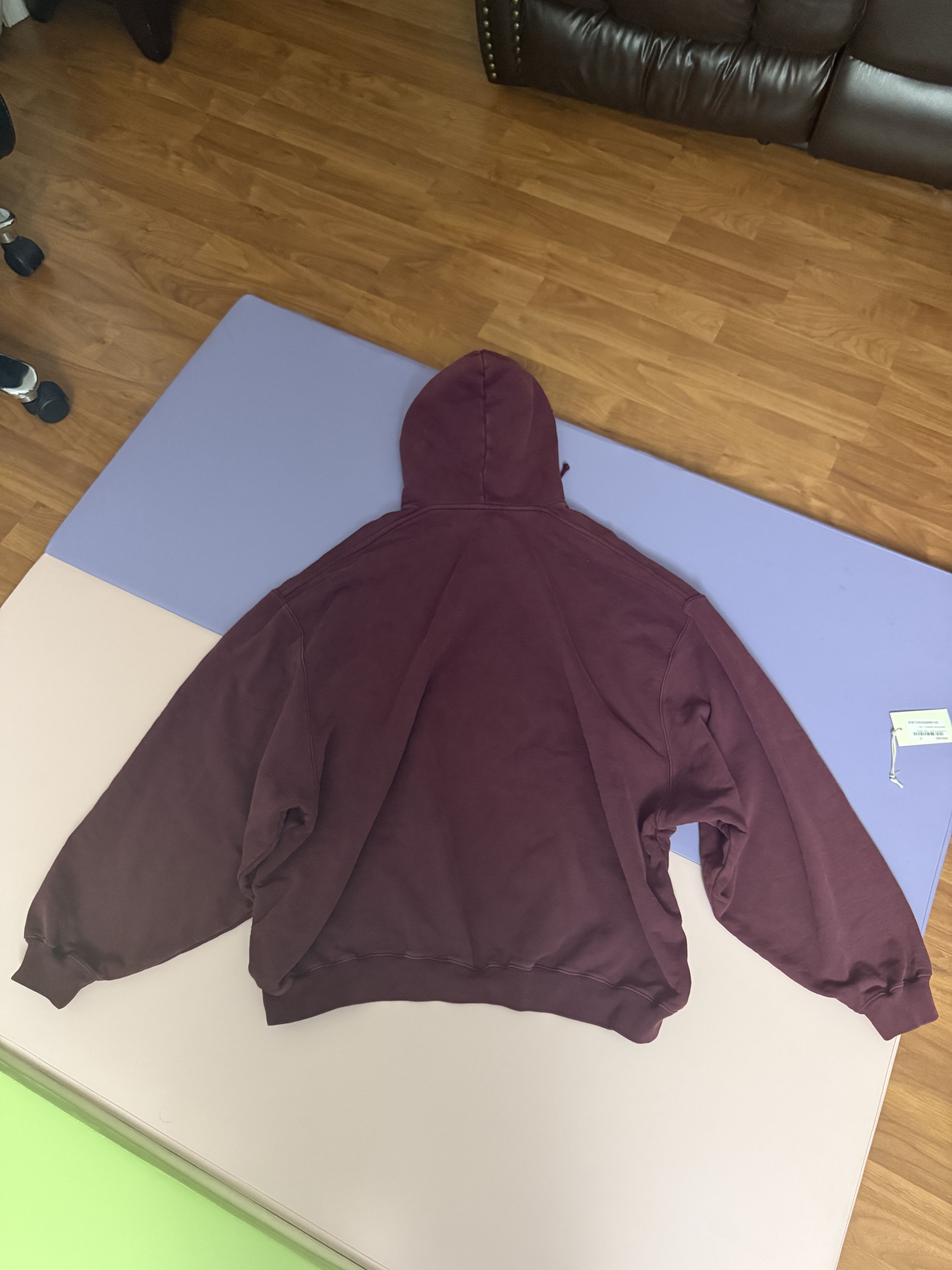 Vetements Vetements Red Royal Hoodie Size US M / EU 48-50 / 2 - 14 Thumbnail