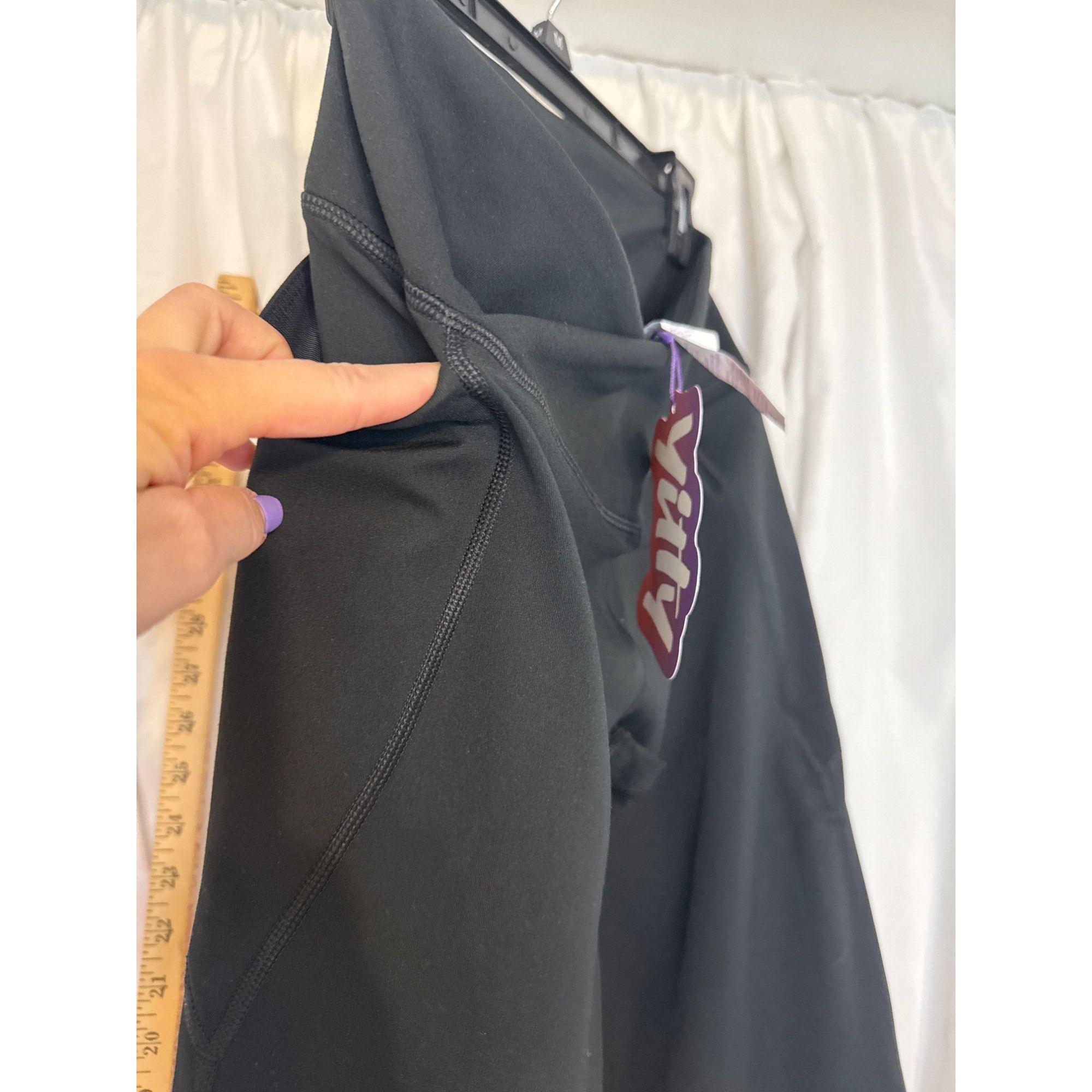 Fabletics Fabletics PureLuxe Everyday Crossover Flare Black Yitty Coll Size 27" / US 4 / IT 40 - 4 Thumbnail