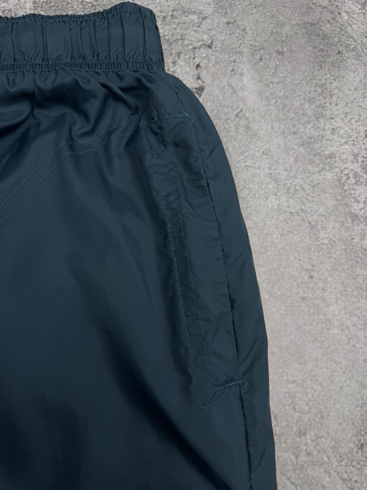 Nike Nike Men’s Track Pants Dark Green Nylon Size XL Size US 36 / EU 52 - 8 Thumbnail