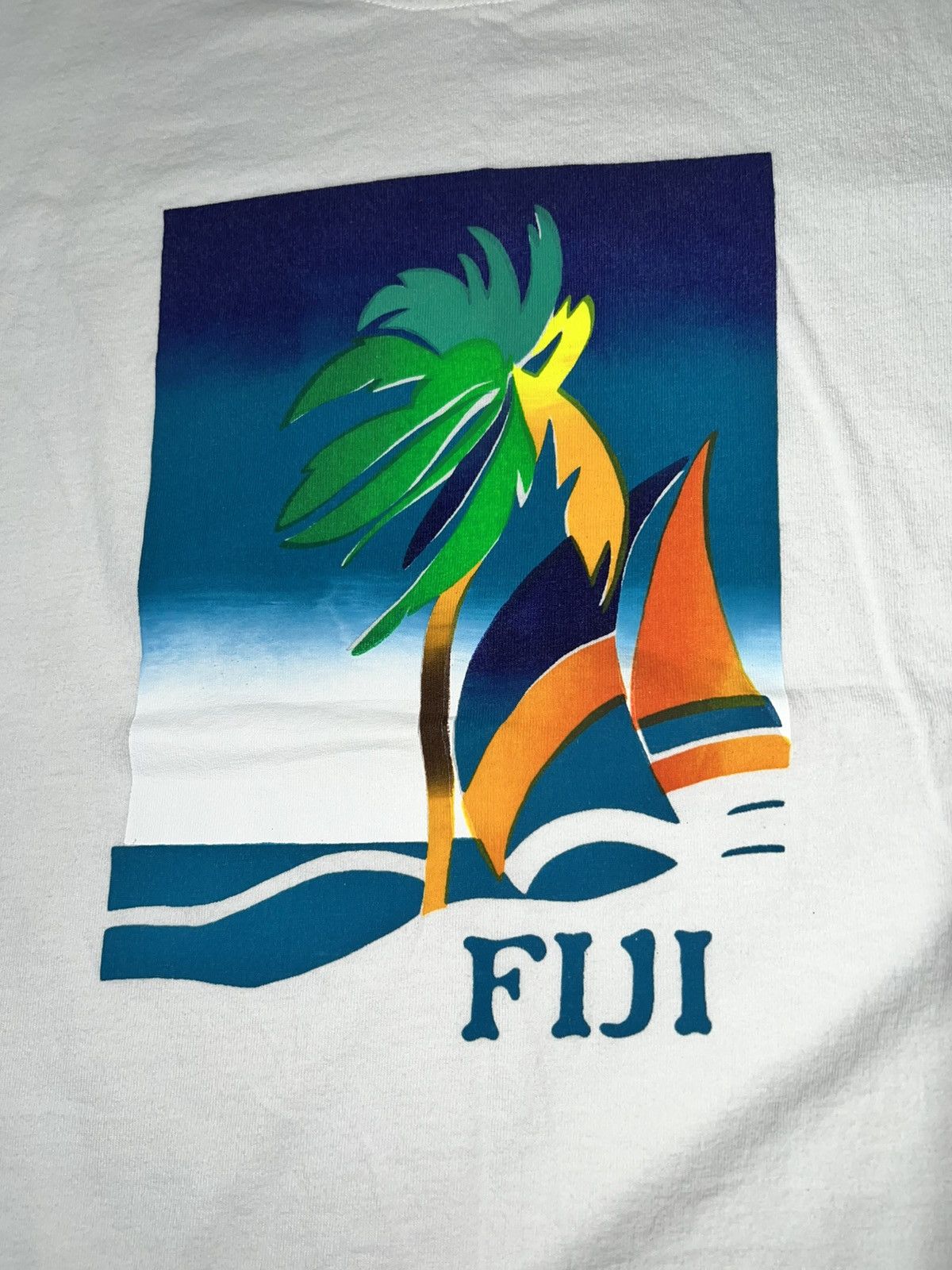 Other Vintage 90s Fiji Graphic Tee Size US M / EU 48-50 / 2 - 2 Thumbnail