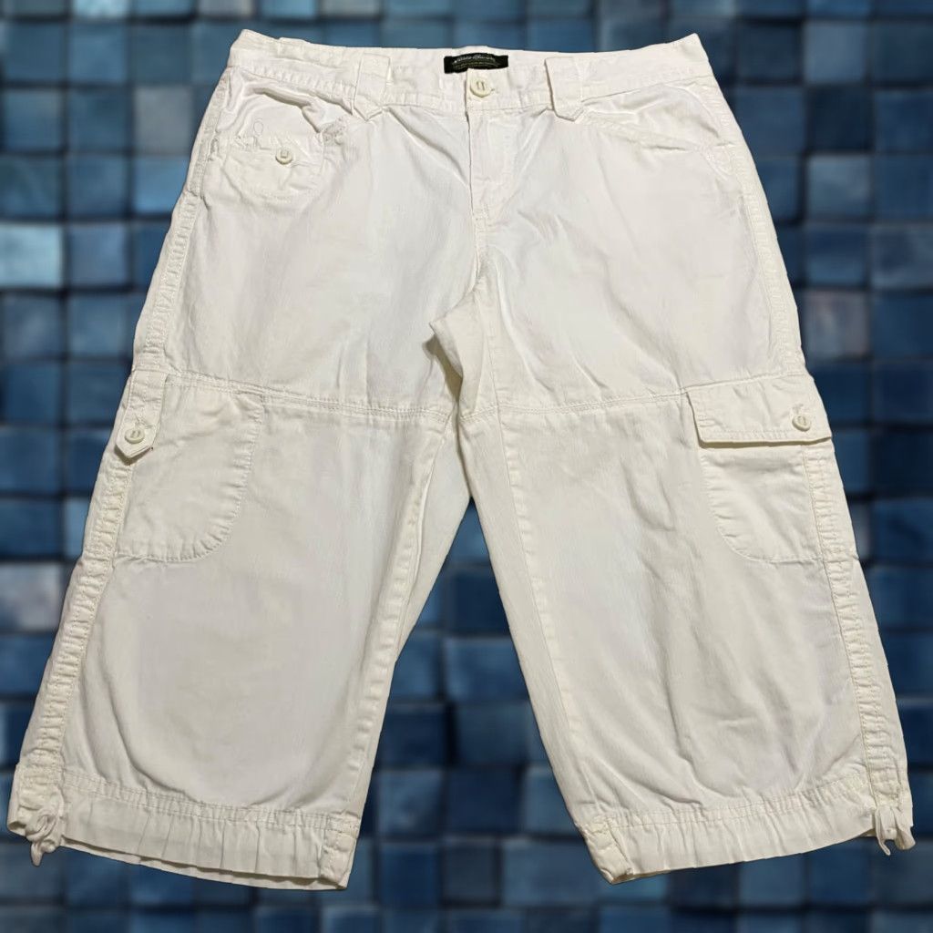 Eddie Bauer Eddie Bauer Womens Pants Capri White Mid Rise 10 Cotton Straight Pockets Zipper Button Casual Travel Modern Vintage: No Nat ure Theme Size 32" / US 10 / IT 46 - 1 Thumbnail