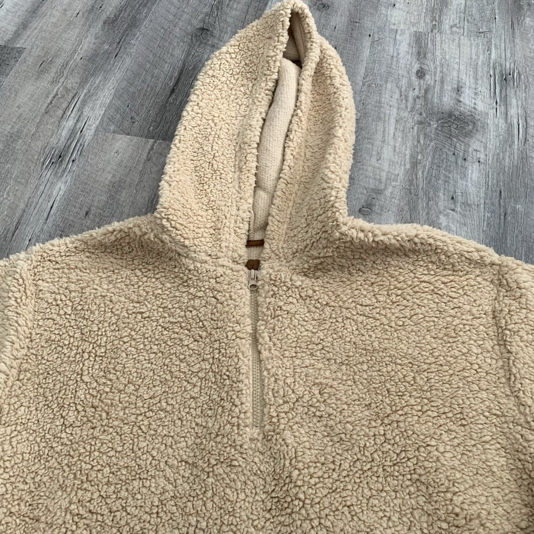 Vintage Koolaburra by UGG Womens XL Teddy Bear Sherpa Hoodie Jacket Tan Camel Pockets Size XL / US 12-14 / IT 48-50 - 3 Thumbnail