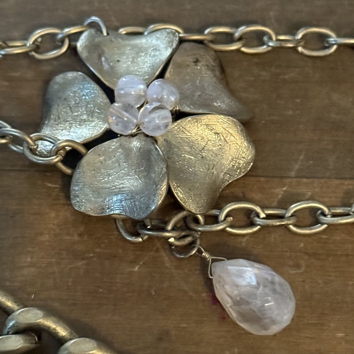 Other Gold tone flower cascade statement necklace Size ONE SIZE - 4 Thumbnail