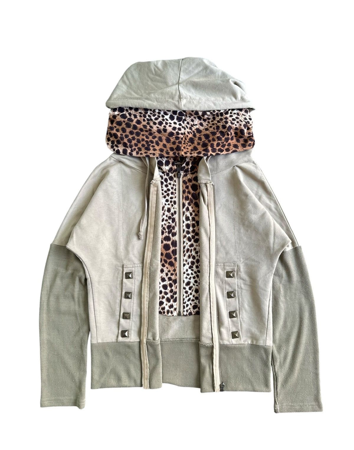 Beauty Beast 2000s STUDDED DOUBLE LAYER CROPPED LEOPARD ZIP HOODIE Size M / US 6-8 / IT 42-44 - 1 Thumbnail