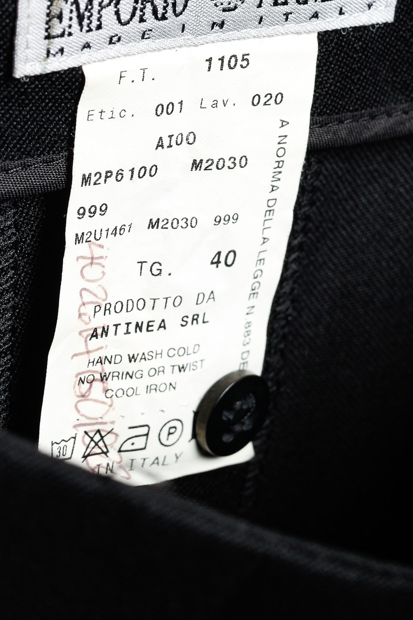 Emporio Armani Emporio Armani 2005 Vintage Back Seam Black Wool Pants Size 27" / US 4 / IT 40 - 7 Thumbnail