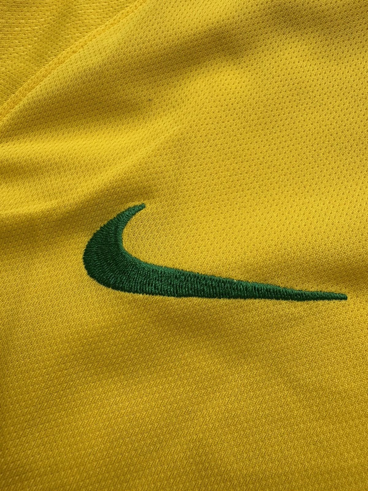 Nike Brazil Nike 2018 2019 Home Jersey World Cup Soccer Shirt Size US M / EU 48-50 / 2 - 5 Thumbnail