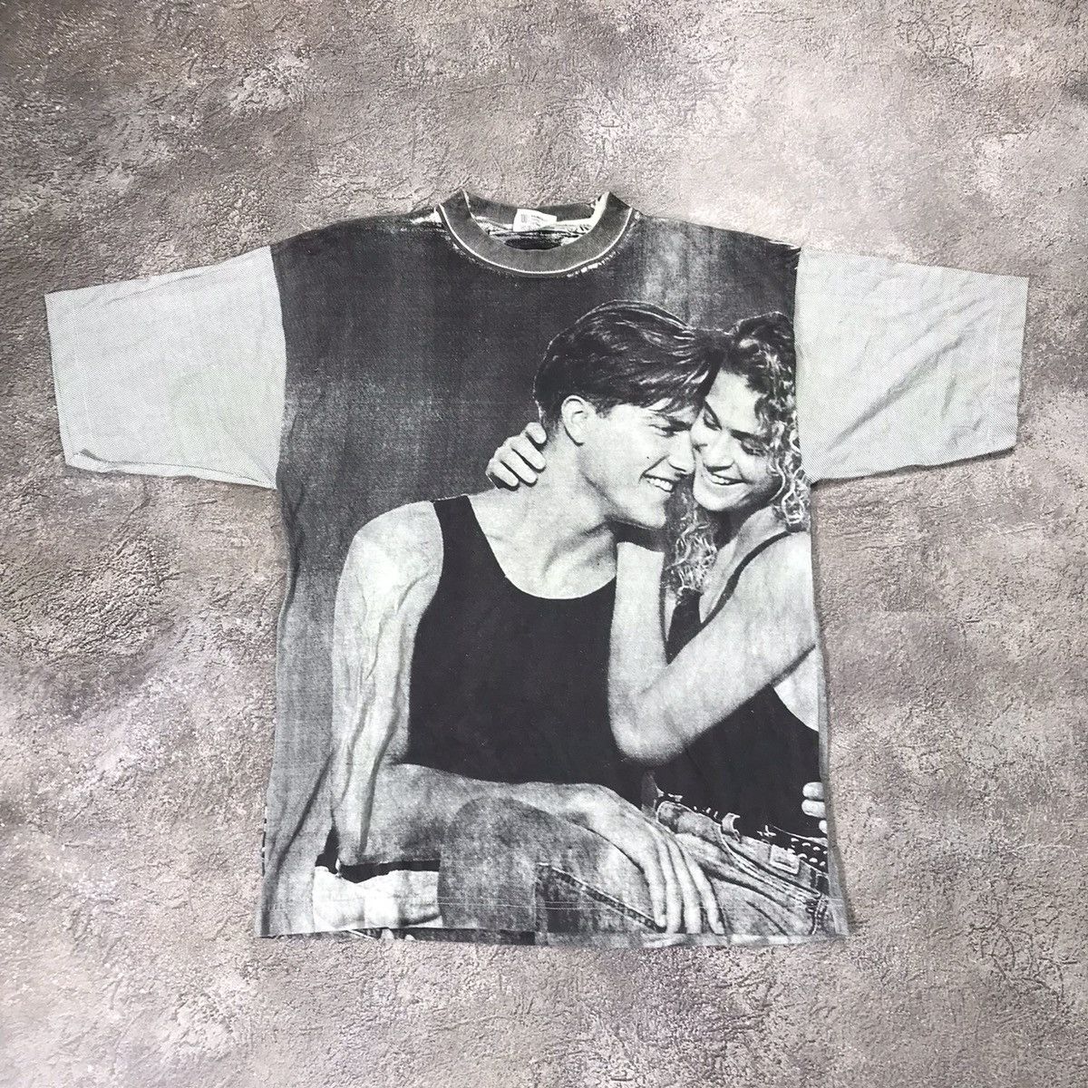 Vintage Vintage 90s Graphic Tee Couple Print Sun Faded Grunge Boxy L Size US L / EU 52-54 / 3 - 1 Thumbnail