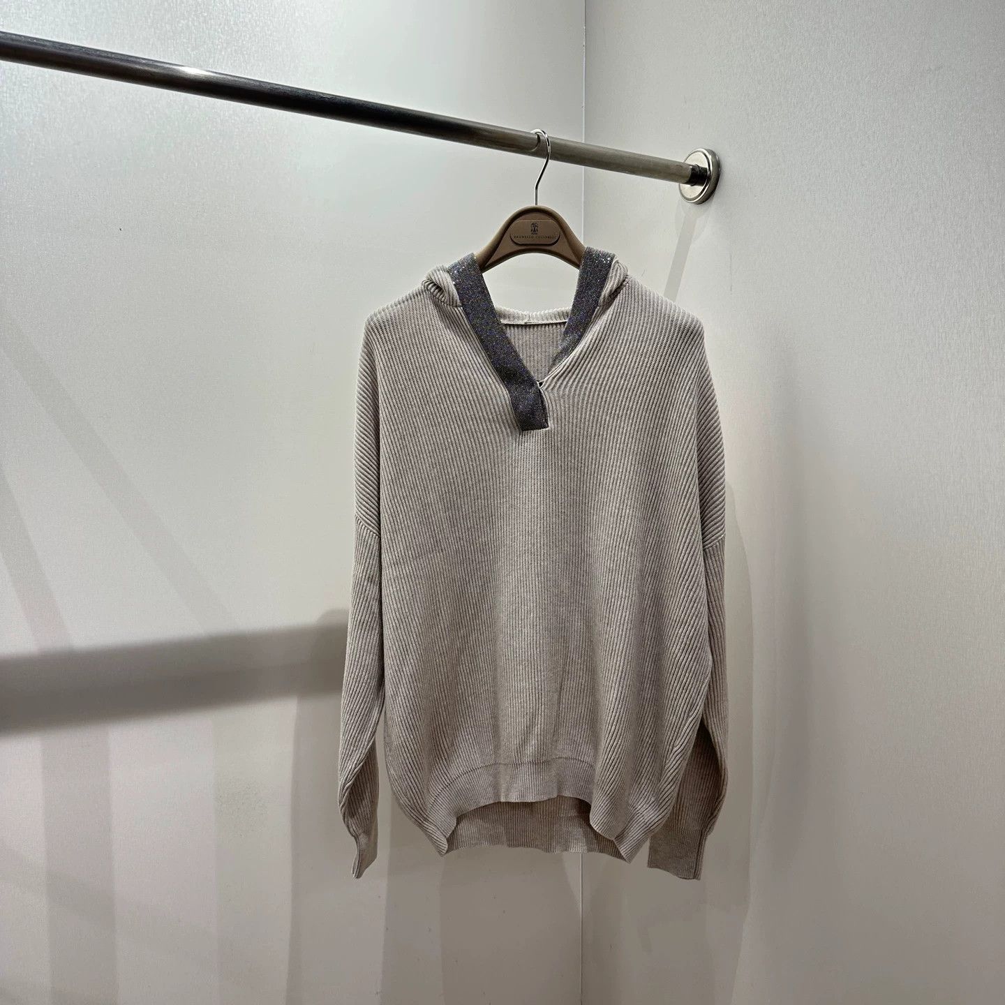 Brunello Cucinelli Brunello Cucinelli mar123 beaded knit hoodie L Size L / US 10 / IT 46 - 1 Thumbnail