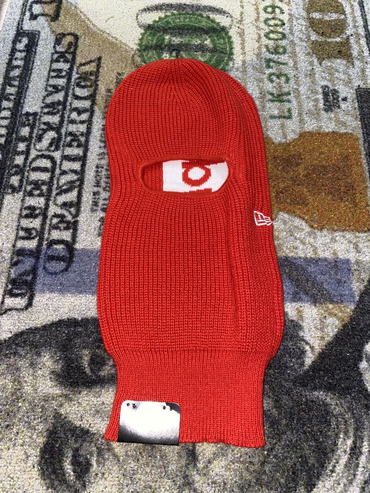 New Era × Supreme Supreme New Era Balaclava Red 2020 Size ONE SIZE - 2 Thumbnail