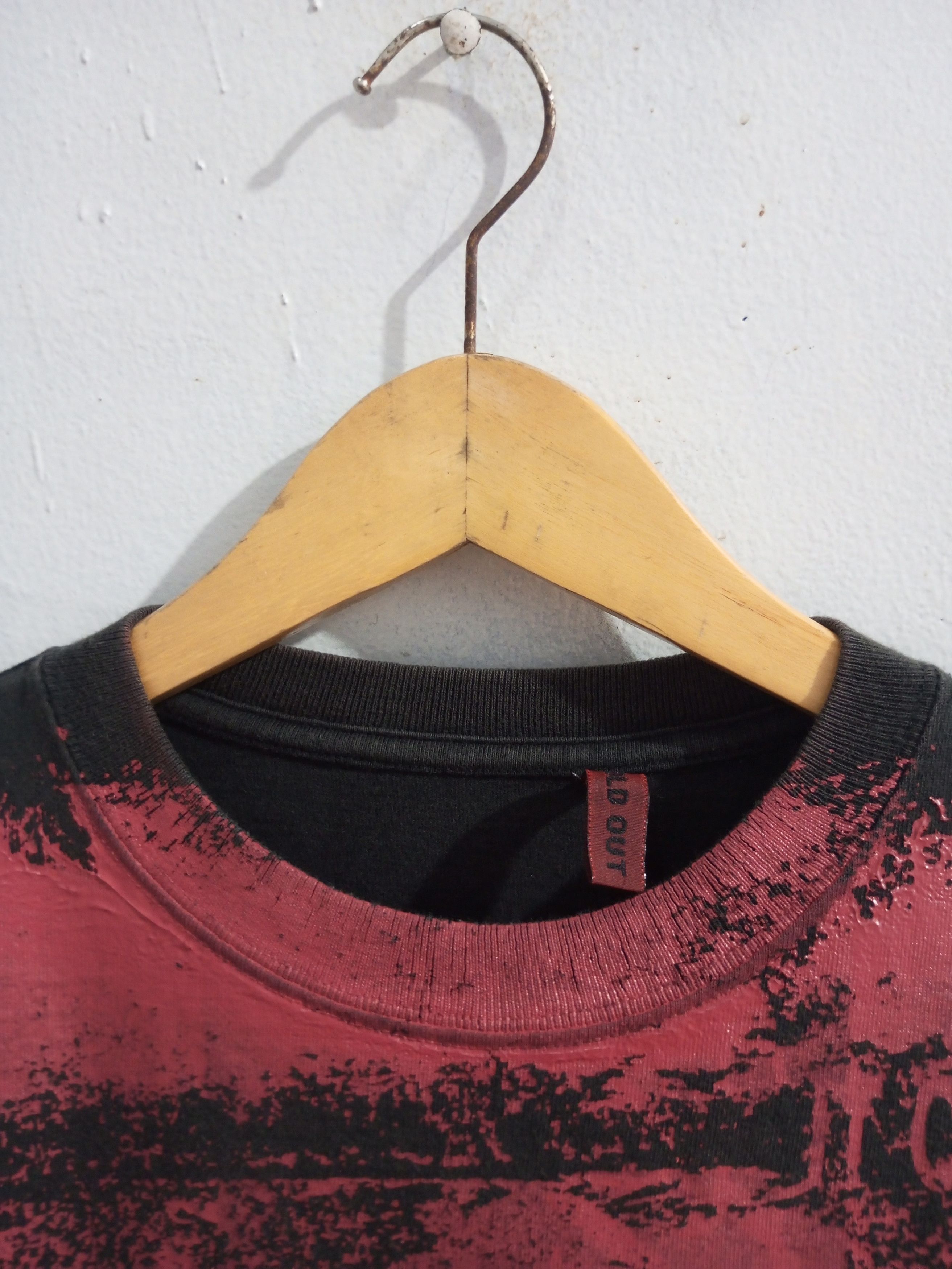 20471120 Vintage sold out poem over print sun fadded tee Size US M / EU 48-50 / 2 - 6 Thumbnail