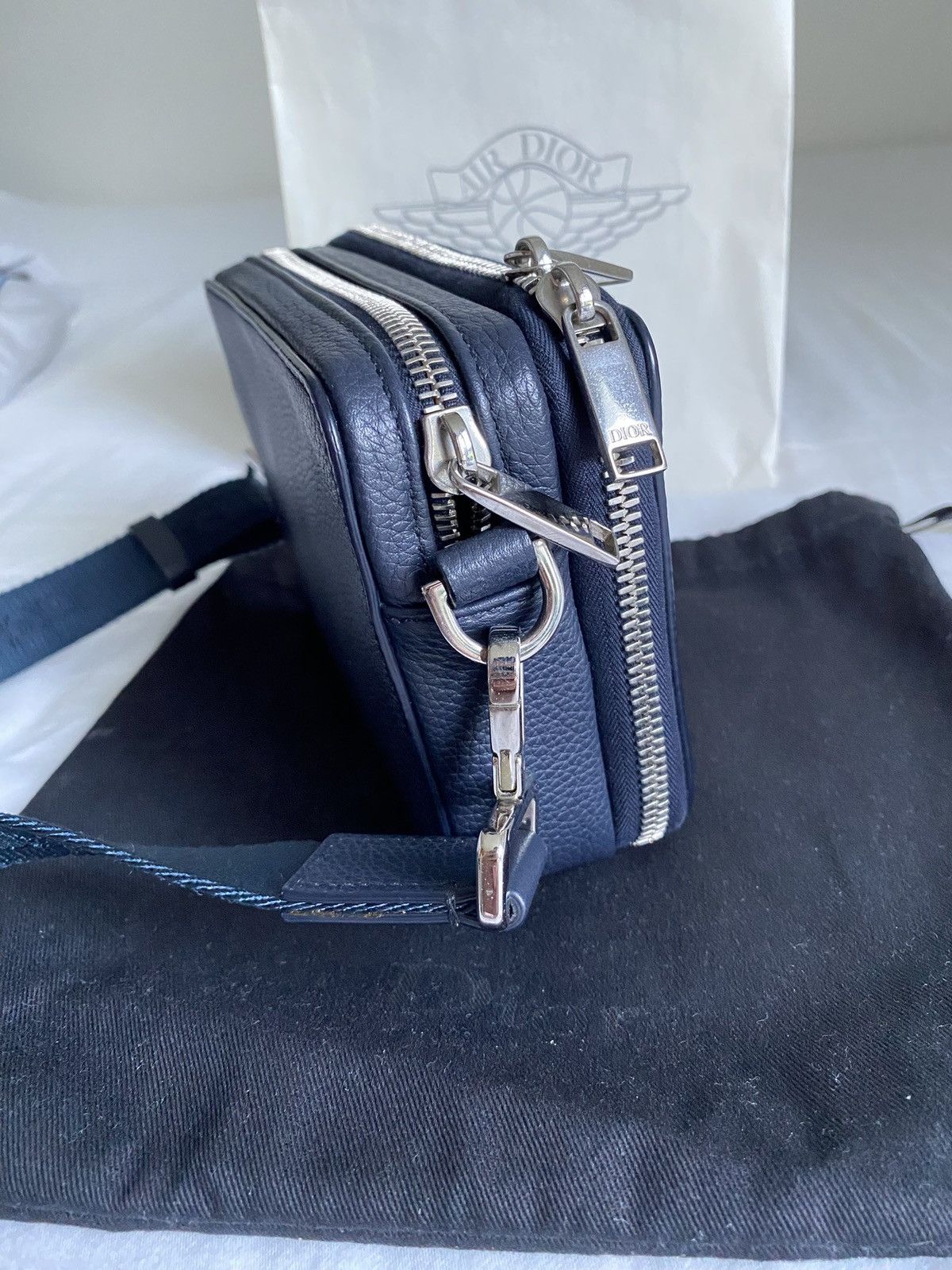 Dior × Jordan Brand Dior x Air Jordan Bag Size ONE SIZE - 2 Thumbnail