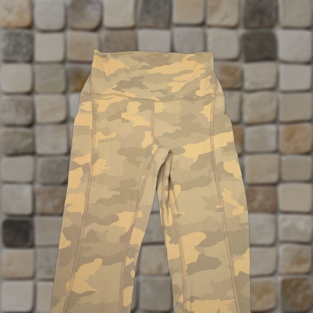 Lululemon Leggings Womens 4 Align Hr 25" Beige Camo Yoga Cropped Adult Womens Size 4 Beige Camouflage Athletic Performance/activity Yoga)