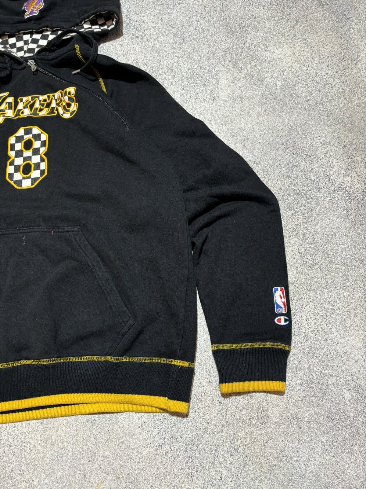 Champion × NBA × Nike Rare Champion Lakers NBA 8 Kobe Bryant Hoodie Size US M / EU 48-50 / 2 - 3 Thumbnail