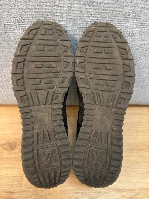 Louis Vuitton Louis Vuitton Paris Run Away Knit Leather Low Sneakers s6 40 Size US 7 / EU 40 - 14 Thumbnail