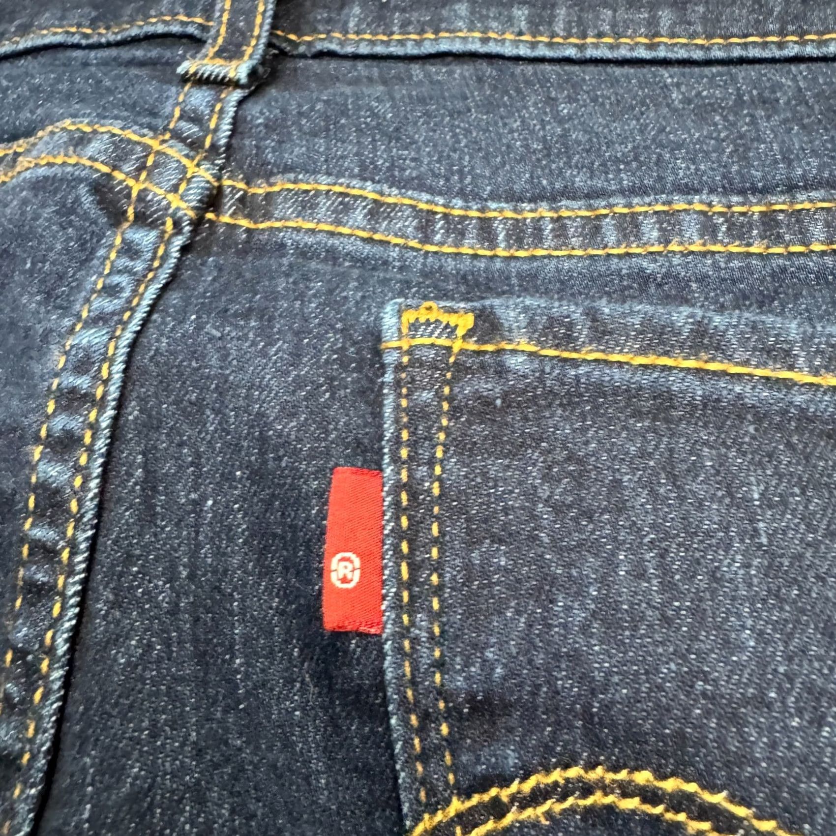 Levi's Levi's 314 Shaping Straight Denim Jeans Women 34 Blue Dark Wash Mid Rise Stretch Blue Size 24" / US 00 / IT 34 - 6 Thumbnail
