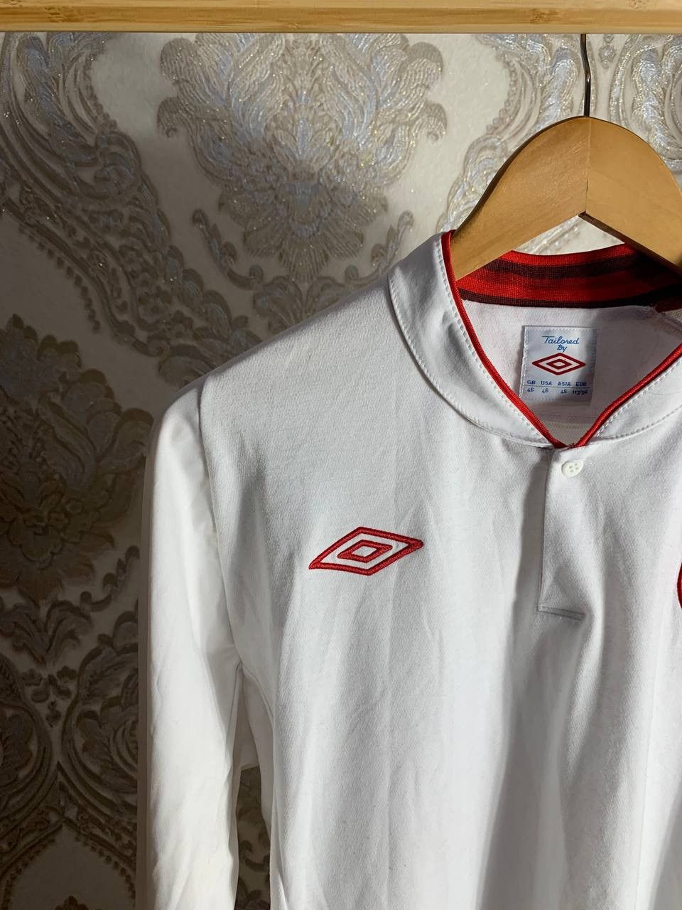 VINTAGE UMBRO ENGLAND LONG SLEEVE SOCCER JERSEY Y2K RARE 90s