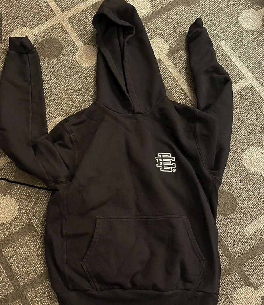 Eric Emanuel Eric Emanuel EE jet black embroidered hoodie large Size US L / EU 52-54 / 3 - 1 Thumbnail