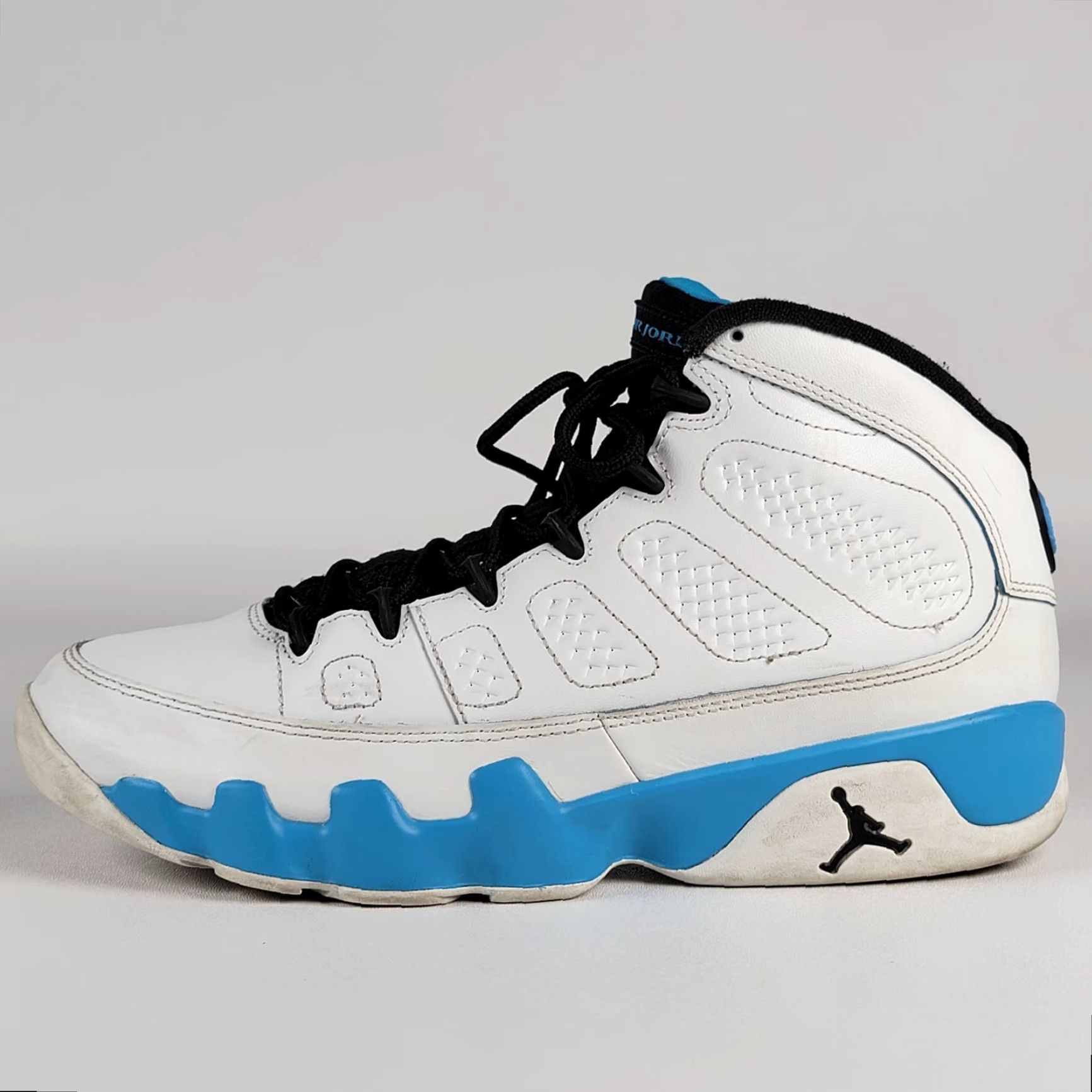 Jordan Brand Air Jordan 9 Retro Powder Blue /White FQ8992-101 Mens Size 9.5 US/43 EU Size ONE SIZE - 7 Thumbnail