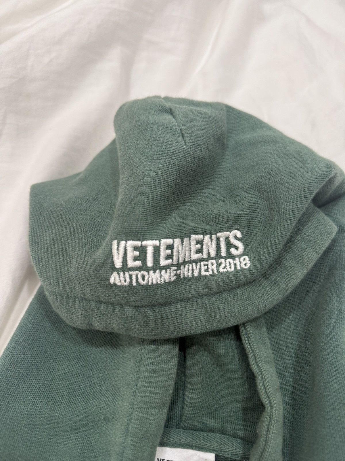 Vetements Vetements Tourist Hoodie Autumn/Winter 2017 Size US XS / EU 42 / 0 - 5 Thumbnail
