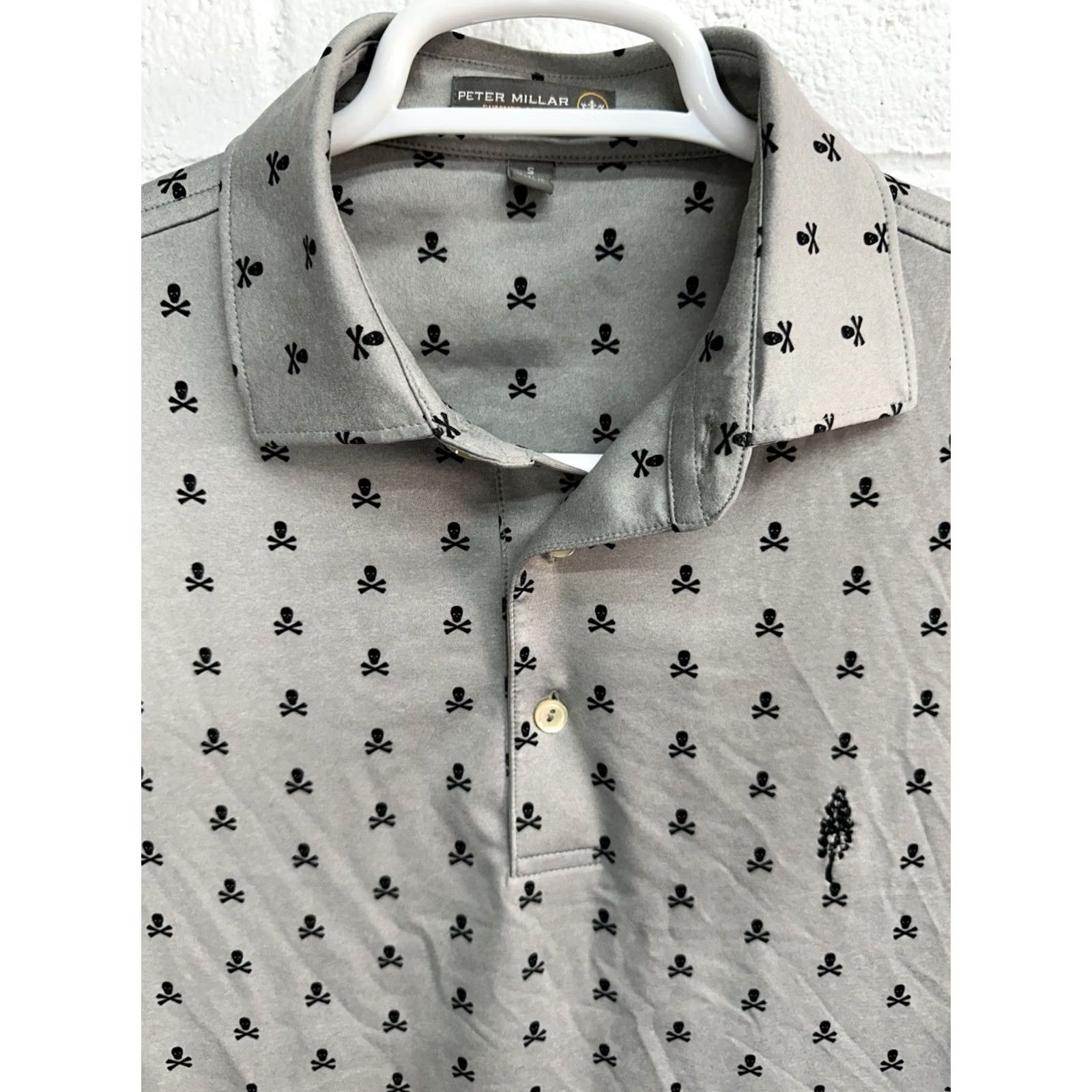 Peter Millar Peter Millar Summer Comfort Polo Shirt Men S Gray Skull & Crossbones Performance Polo Size US S / EU 44-46 / 1 - 2 Thumbnail