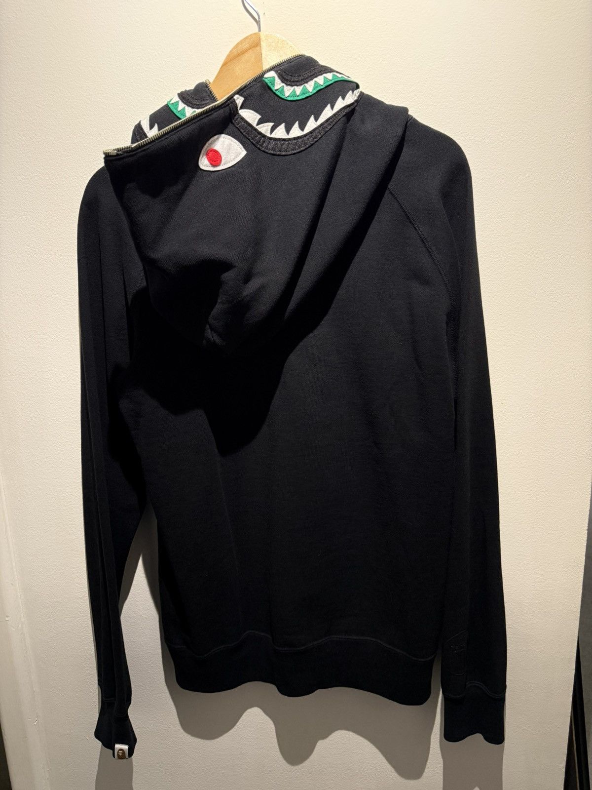 Bape × Heineken Bape x Heineken 100 anniversary 1/4 zip hoodie green shark Size US XL / EU 56 / 4 - 3 Thumbnail