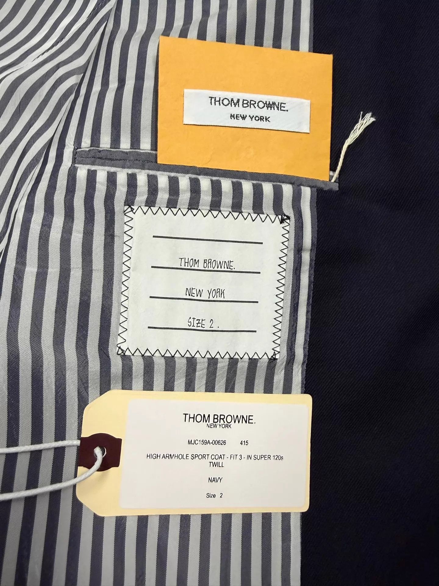 Thom Browne Thom Browne Men's Classic Navy Gold Button Suit Size US M / EU 48-50 / 2 - 4 Thumbnail