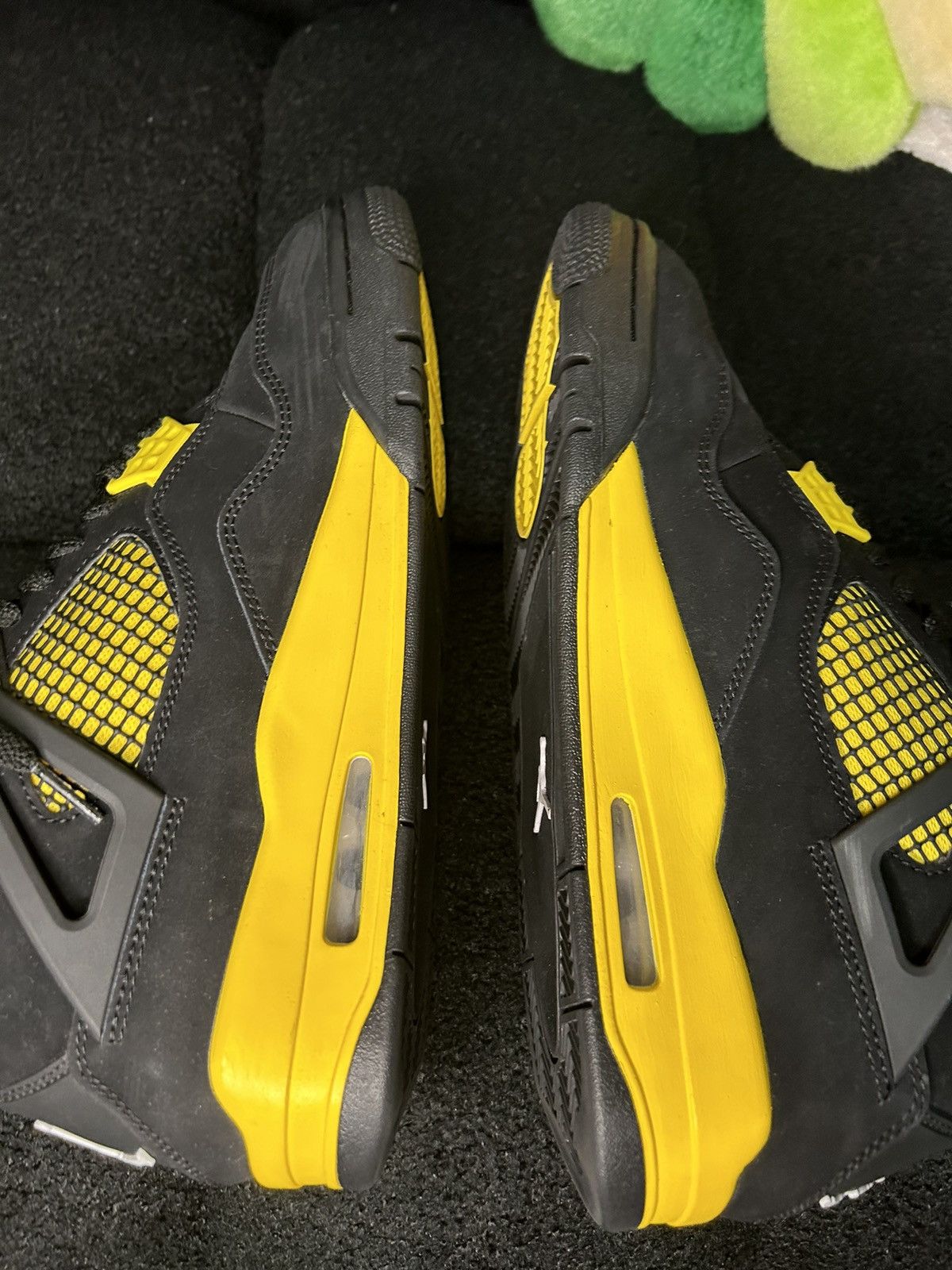Jordan Brand × Nike Jordan 4 Thunder (Nike/Jordan) Size US 9 / EU 42 - 3 Thumbnail