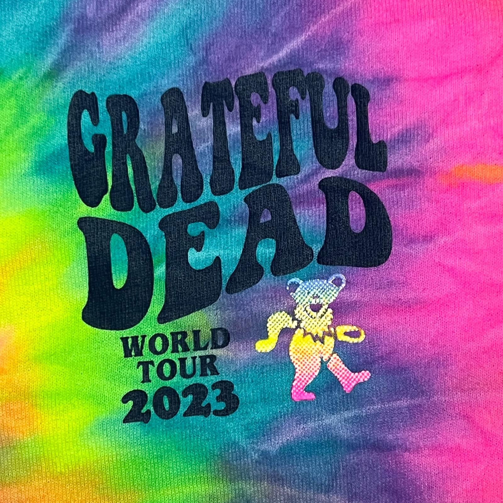 Gildan Grateful Dead 🌀 2023 Tour Tie-Dye Tee – Size L Size US L / EU 52-54 / 3 - 8 Thumbnail