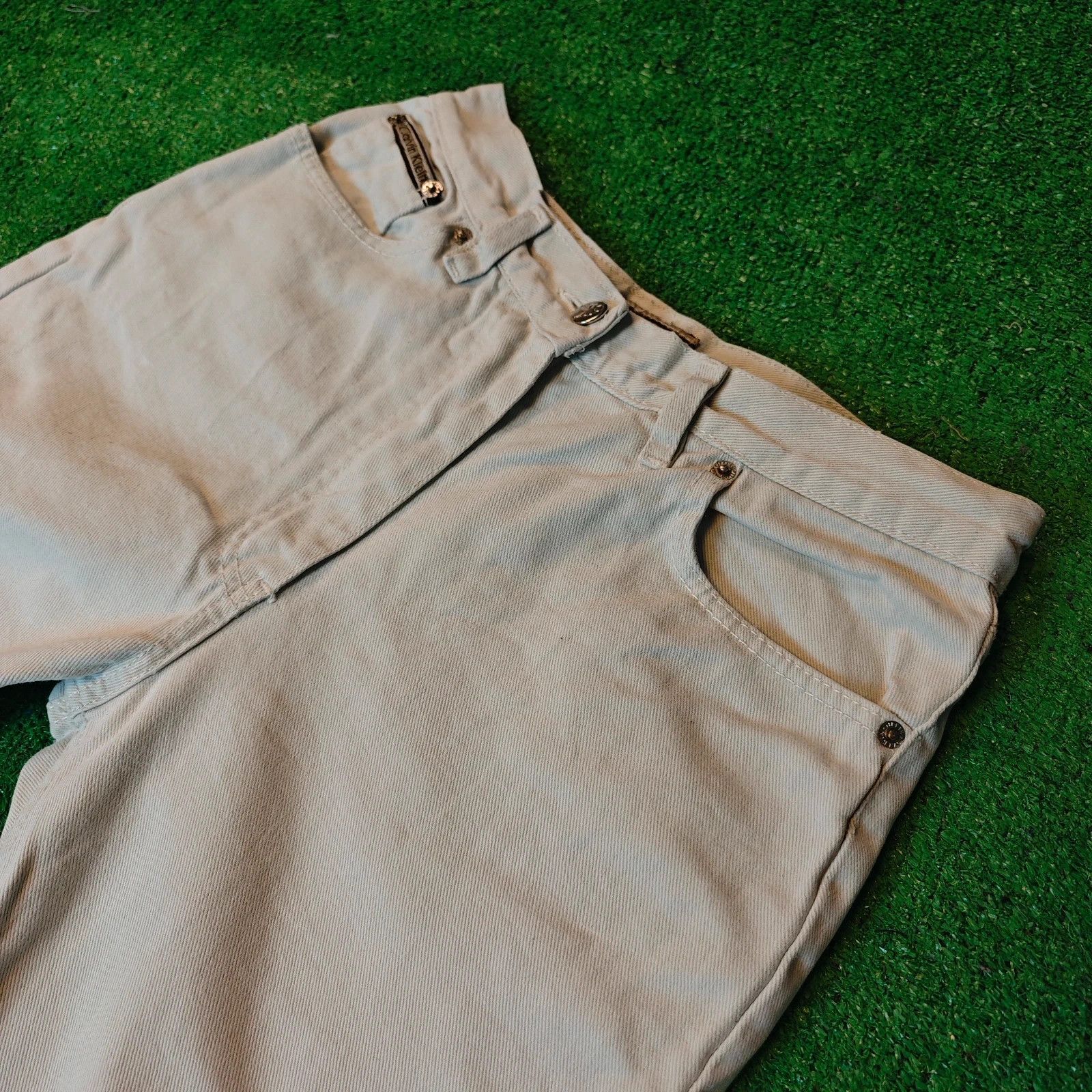 Calvin Klein Vintage Calvin Klein Jeans Womens 32 cream white 90s Size 32" / US 10 / IT 46 - 11 Thumbnail