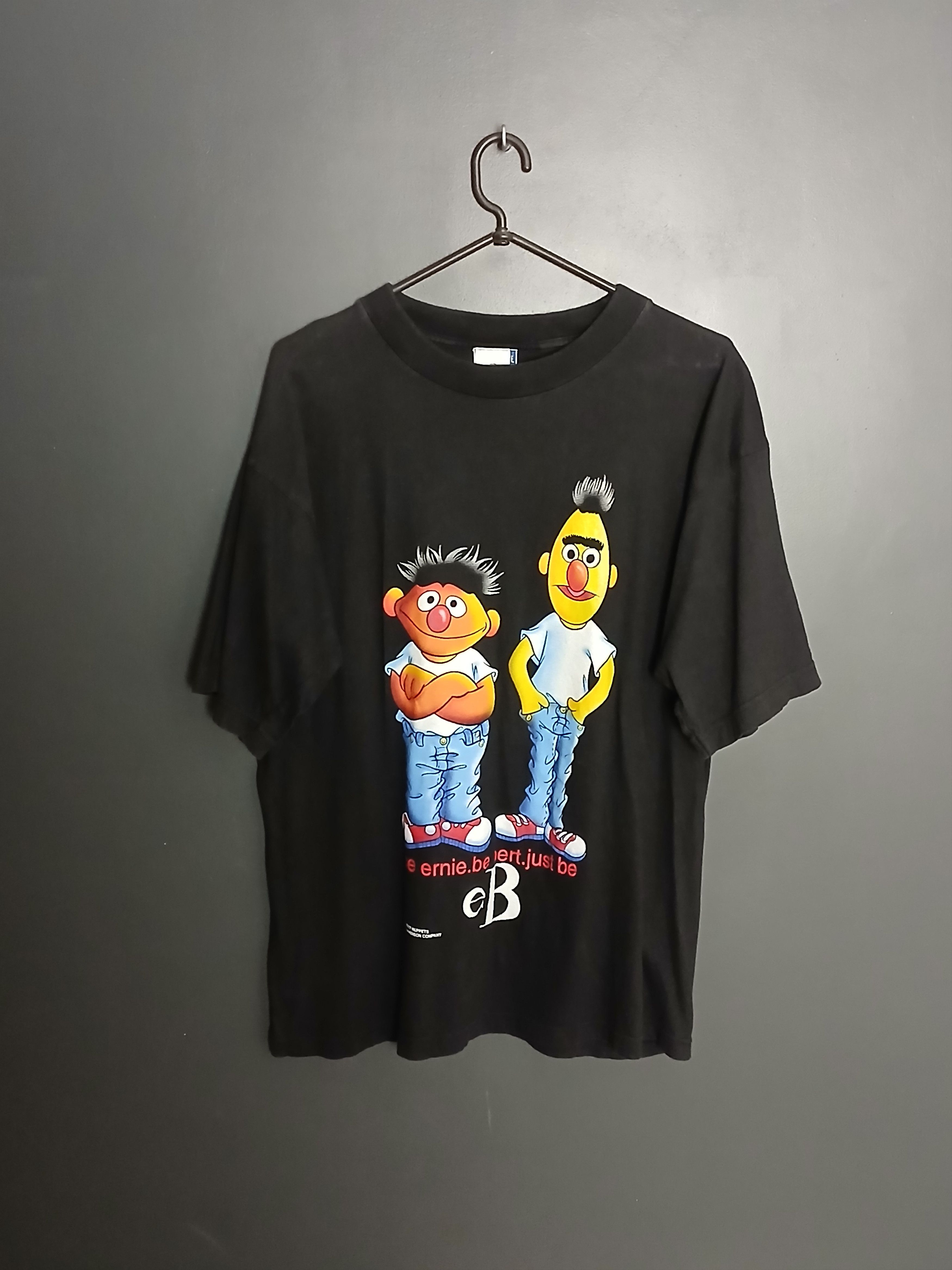 Vintage Vintage 1998 Sesame Street Muppets Ernie Bert T-Shirt Size US L / EU 52-54 / 3 - 1 Thumbnail