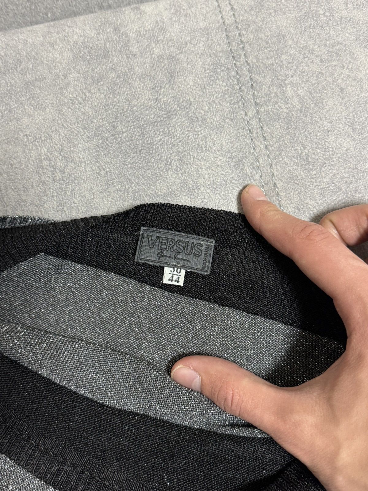 Versace × Versus Versace × Vintage Vintage Versace Versus asymmetric Y2K mesh sweatshirt Size M / US 6-8 / IT 42-44 - 8 Thumbnail
