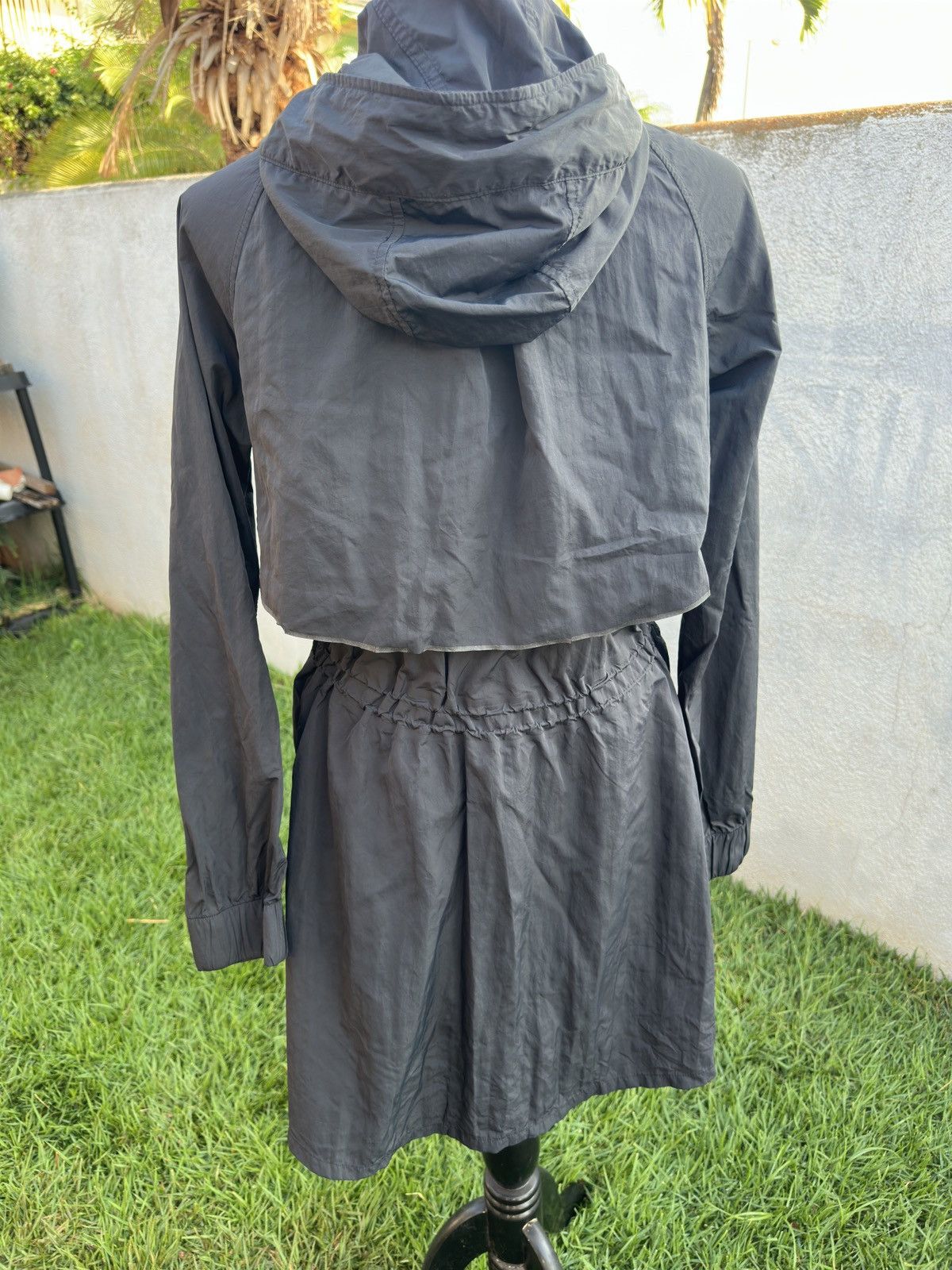 Lululemon Lululemon Pack & Glyde Hooded Jacket Windbreaker Black size4 Size S / US 4 / IT 40 - 2 Thumbnail