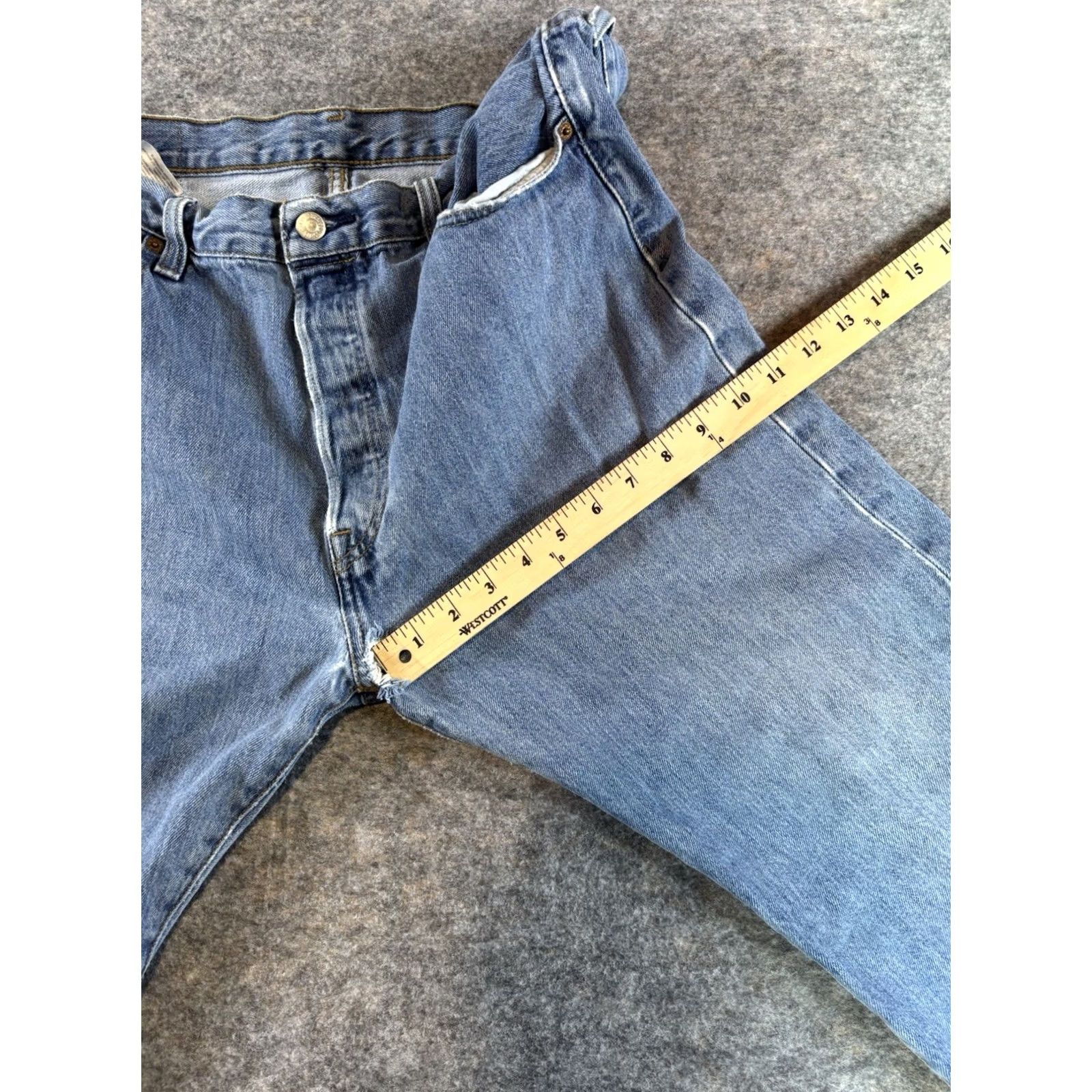 Levi's Levi's 501 Jeans Men's 36x30 Blue Denim Button Fly Straight Classic Regular Size 36 Mens Jeans USA 501 Series Vintage: No Size US 36 / EU 52 - 4 Thumbnail